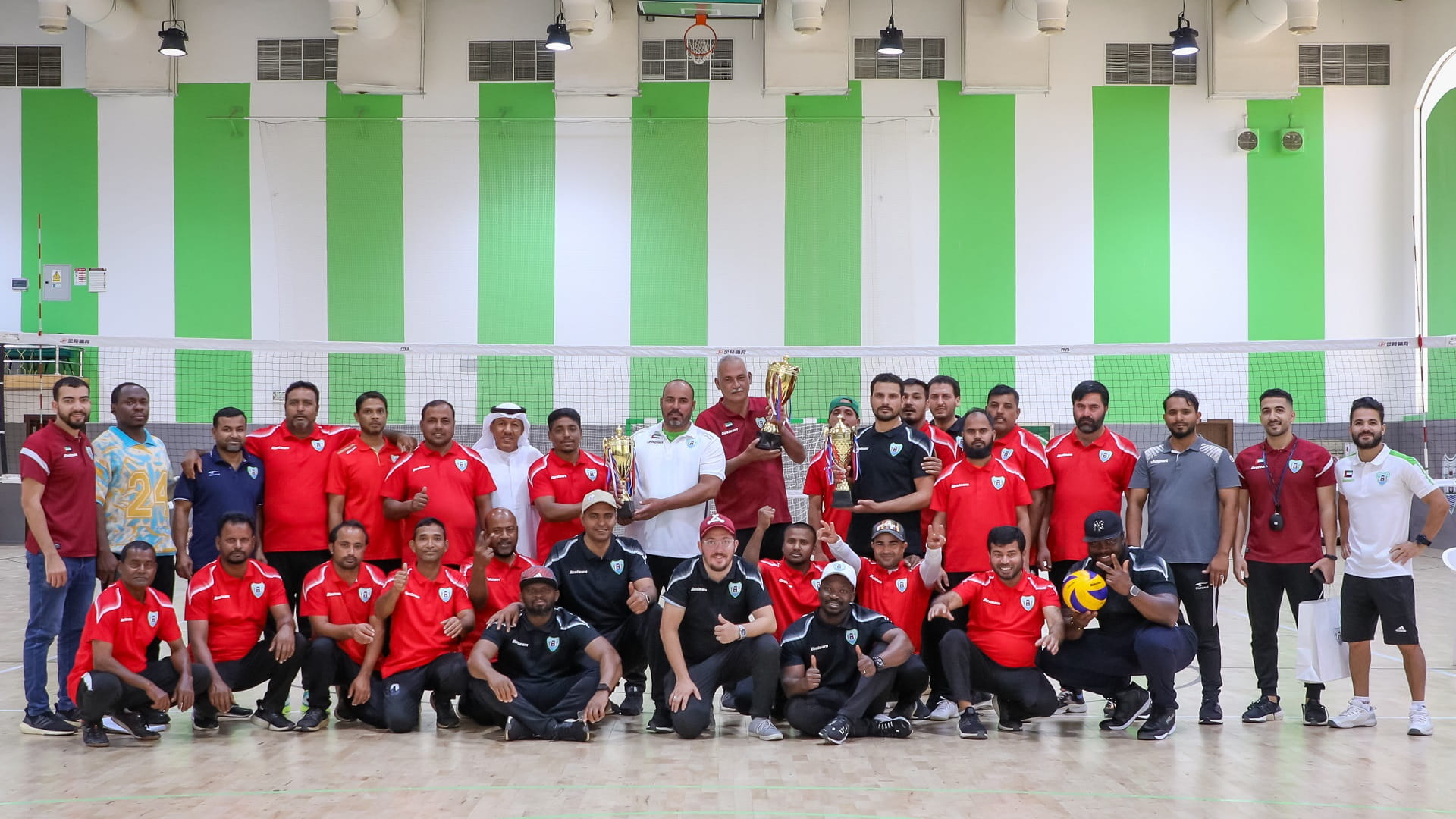 نادي دبا الحصن ينظم مهرجان كرة الطائرة للعمال