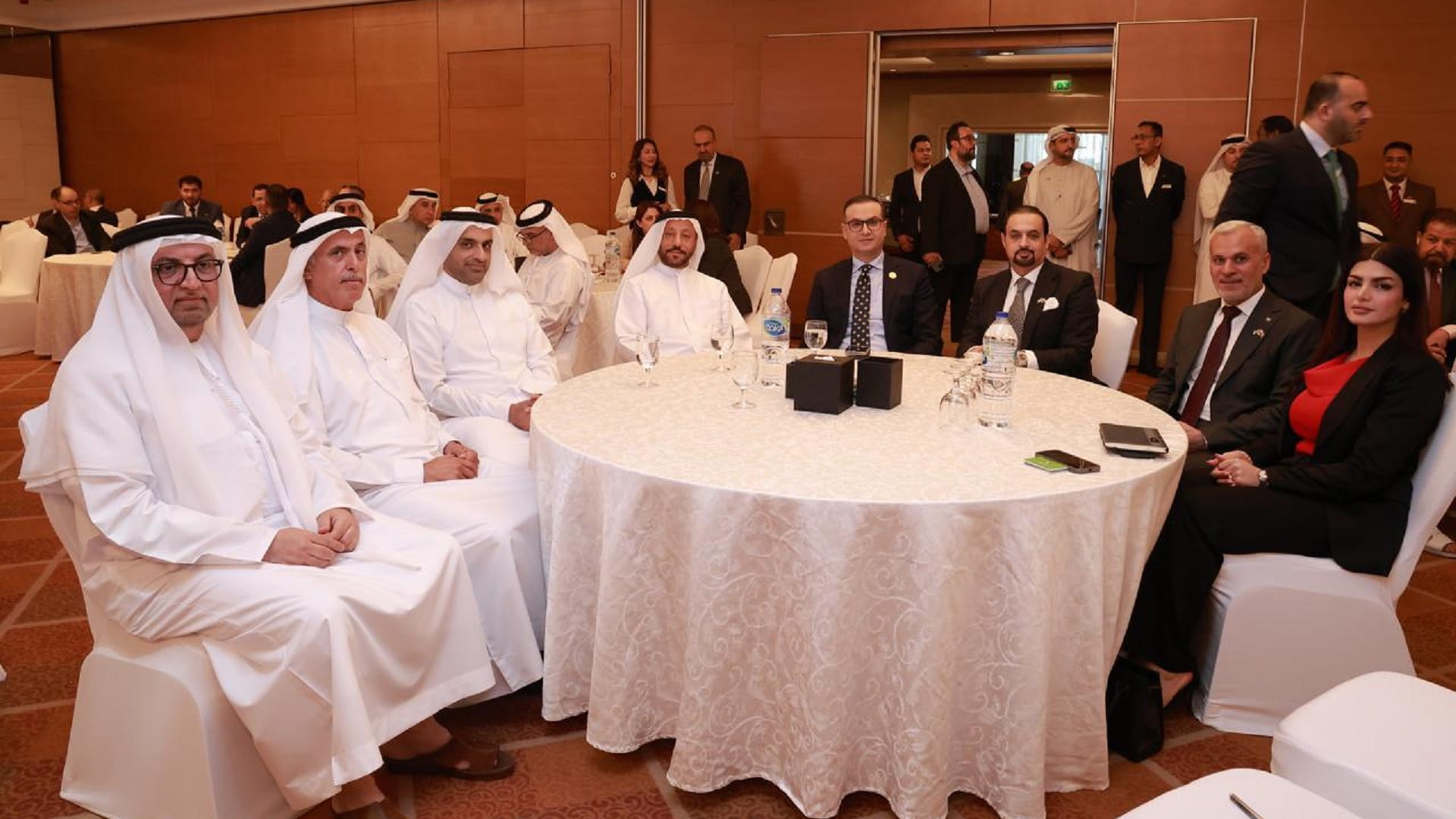 منتدى الأعمال الإماراتي العراقي الـ2 يبحث تعزيز الشراكات التجارية 
