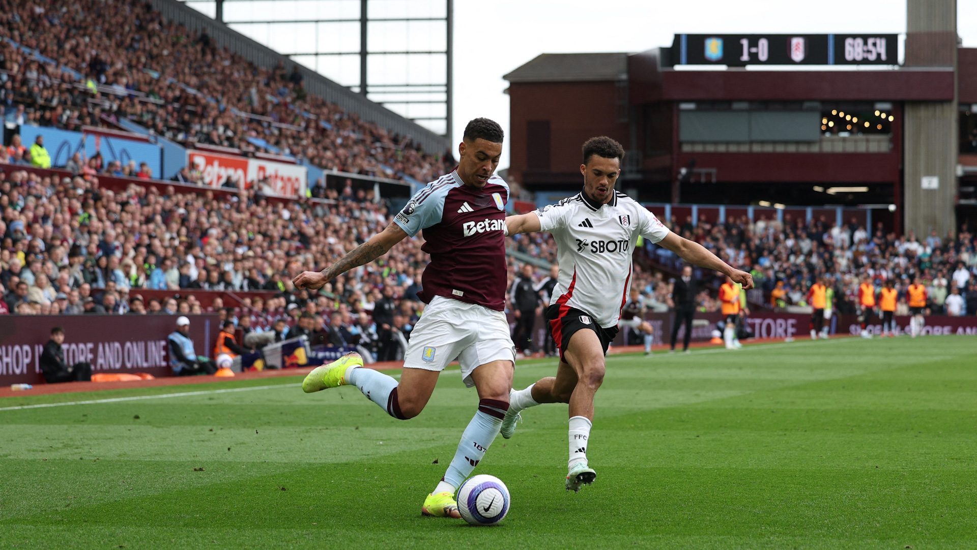 تيليمانس يقود أستون فيلا للفوز على فولهام في الدوري الإنجليزي  