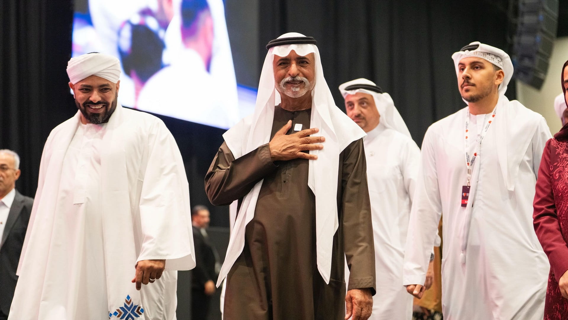 نهيان بن مبارك: علاقات أخوية تاريخية عميقة تجمع الإمارات والسودان  