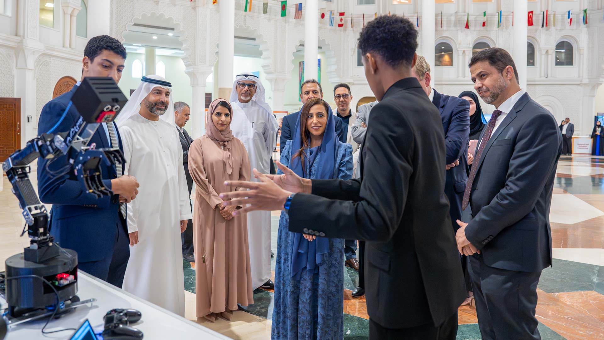 بدور القاسمي تشهد مسابقة مشاريع تخرج طلبة الهندسة بأميركية الشارقة 