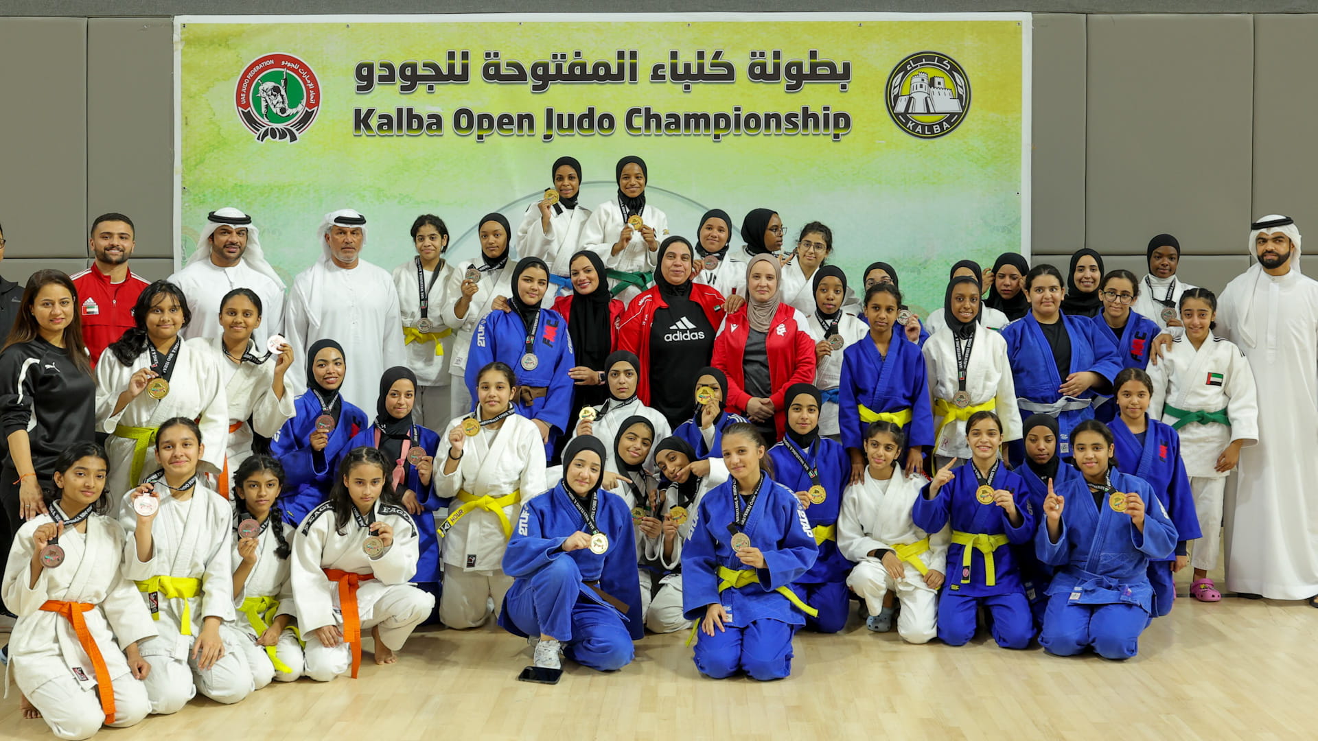 لاعبات كلباء والشارقة يحققن إنجازات لافتة في بطولة كلباء للجودو 