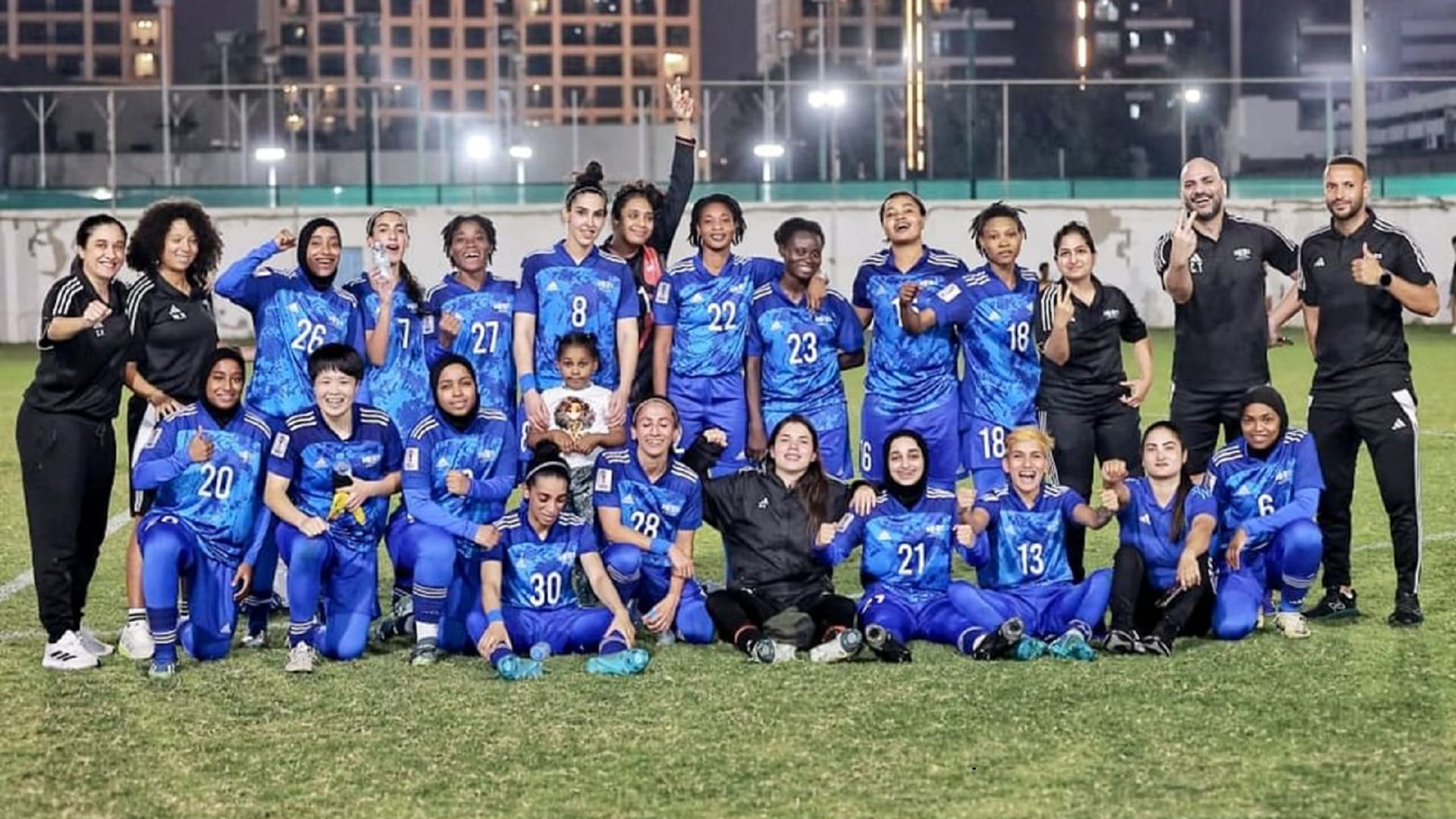 نادي أبوظبي الرياضي للسيدات لكرة القدم يتوّج بطلاً للدوري  