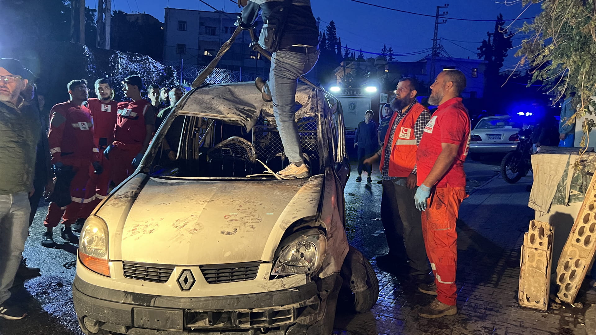 ضربة إسرائيلية على سيارة في صيدا في جنوب لبنان تسفر عن مقتل شخص 