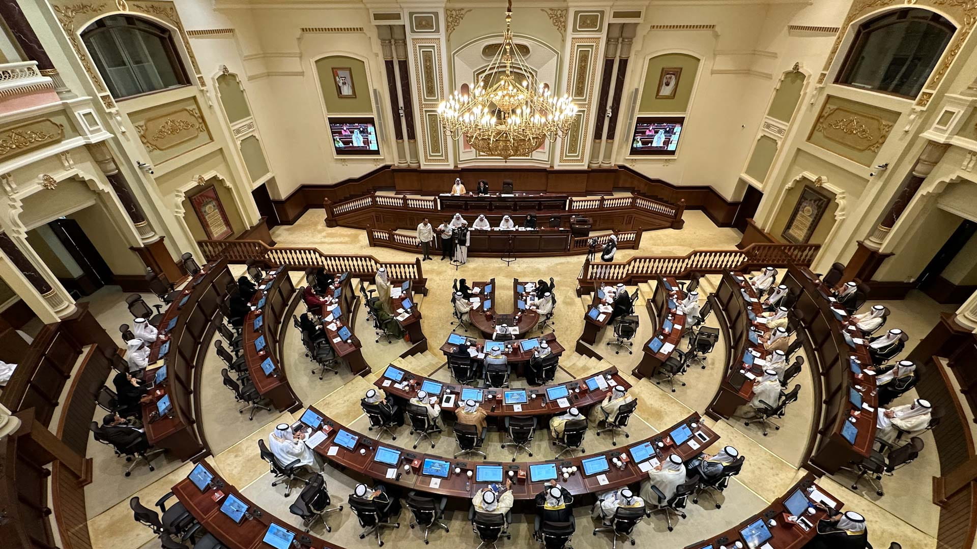 Image for the title: SCC discusses incentives of private sector’s job seekers 