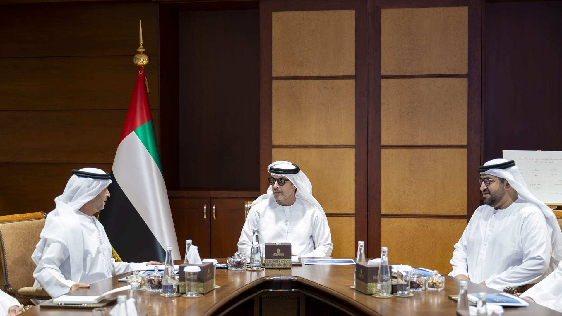 Hazza bin Zayed receives ACTVET delegation in Al Ain 