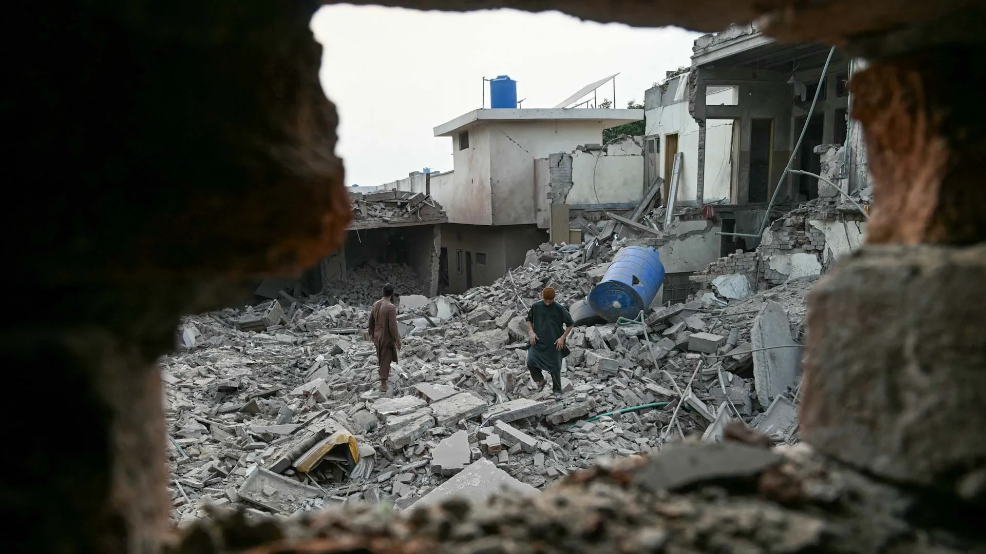 India and Pakistan exchange fire after cross-border escalation