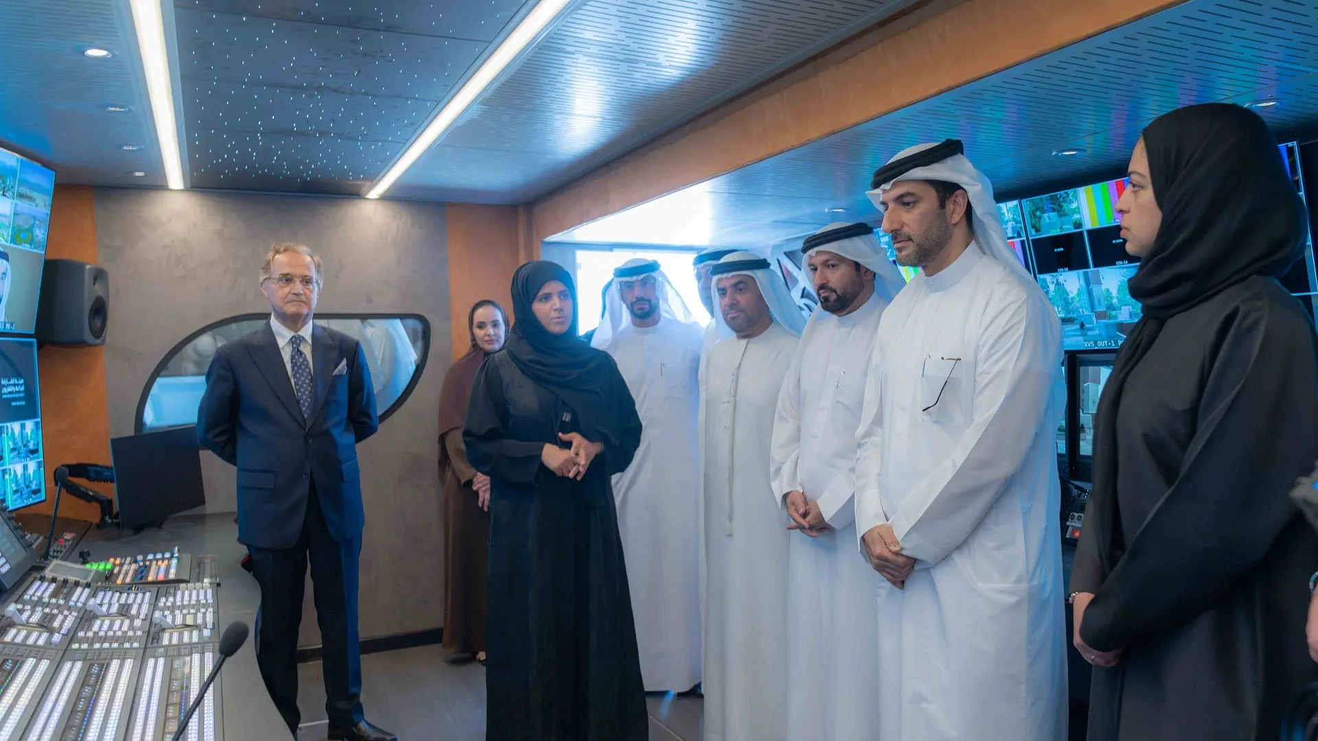 Sultan bin Ahmed inspects new devices