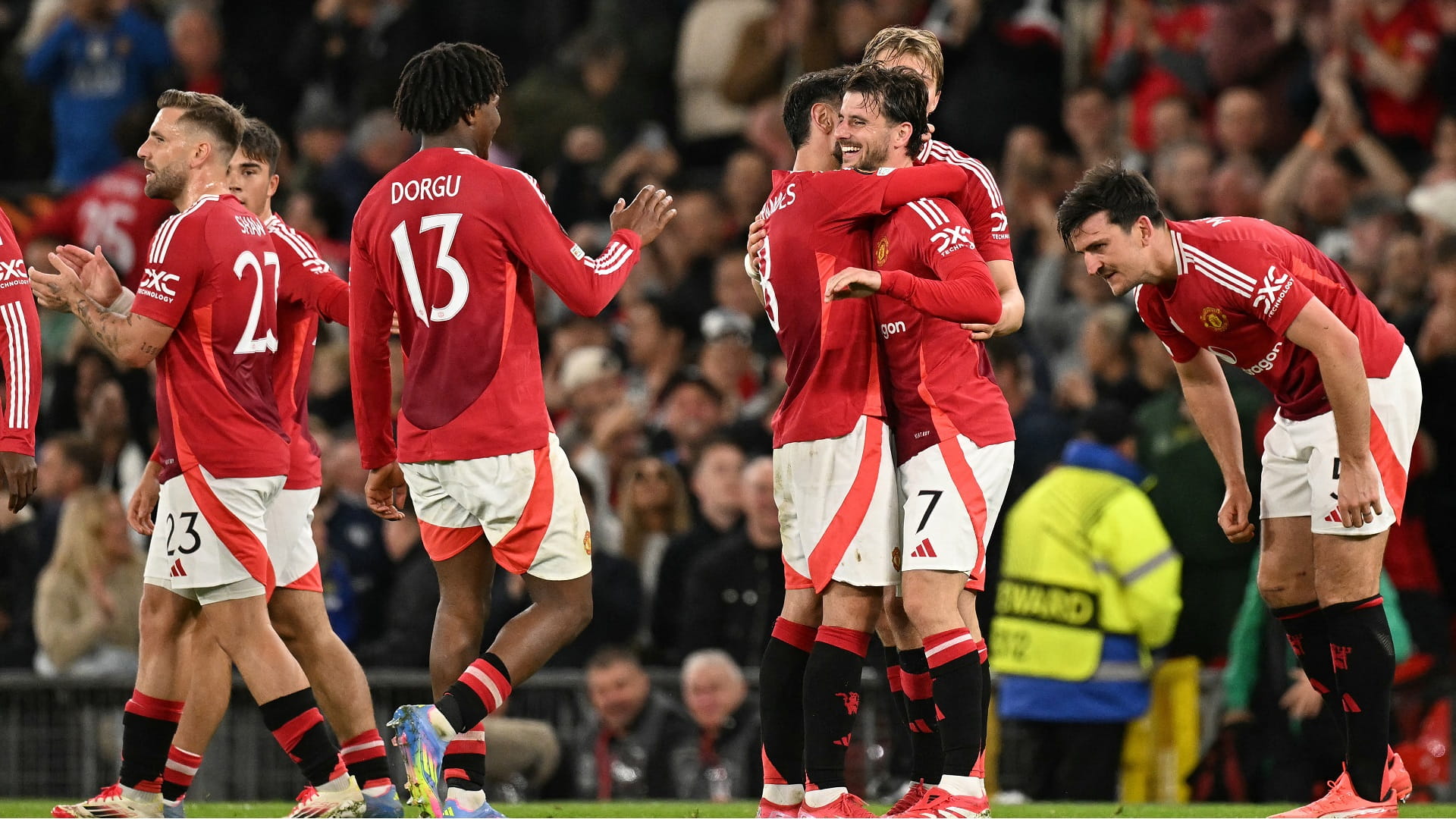 Manchester United qualifies for Europa League final