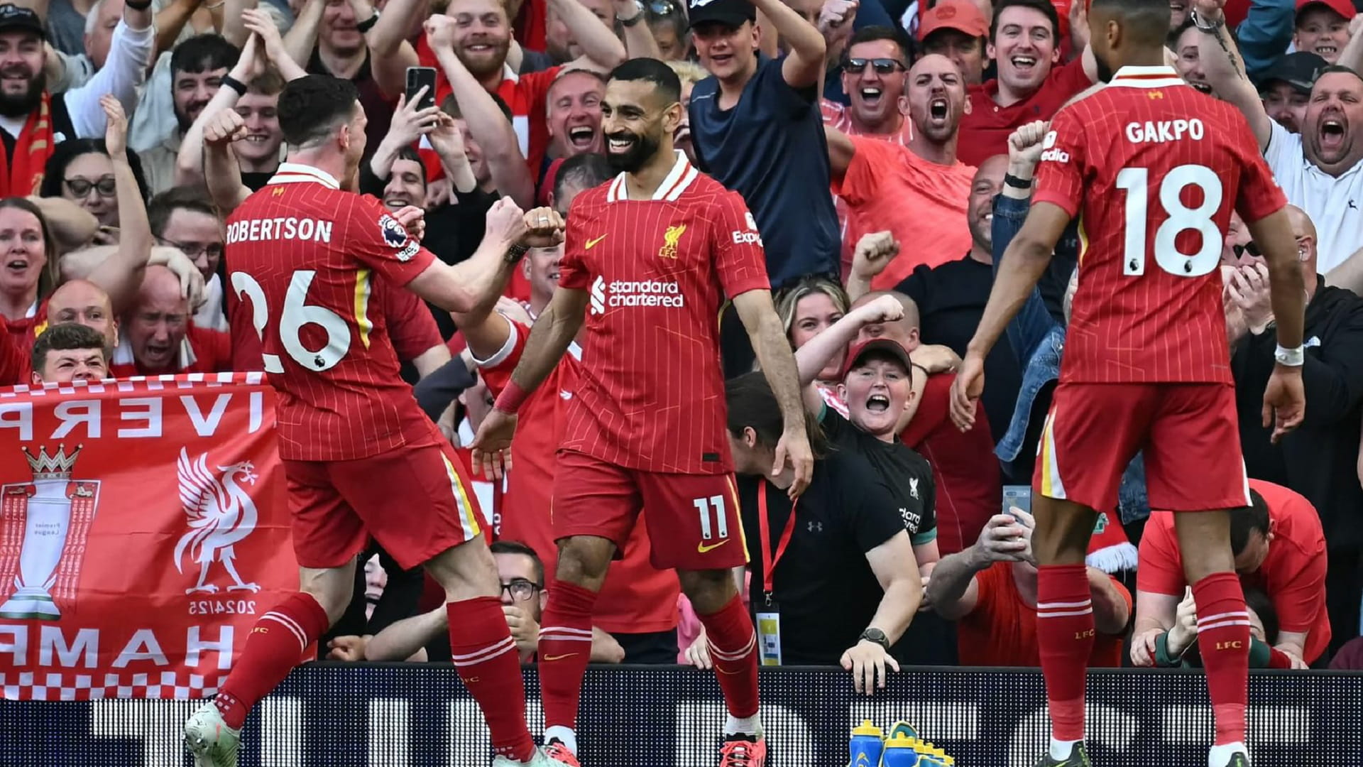 محمد صلاح يتوّج بجائزة لاعب العام في إنجلترا للمرة الثالثة 