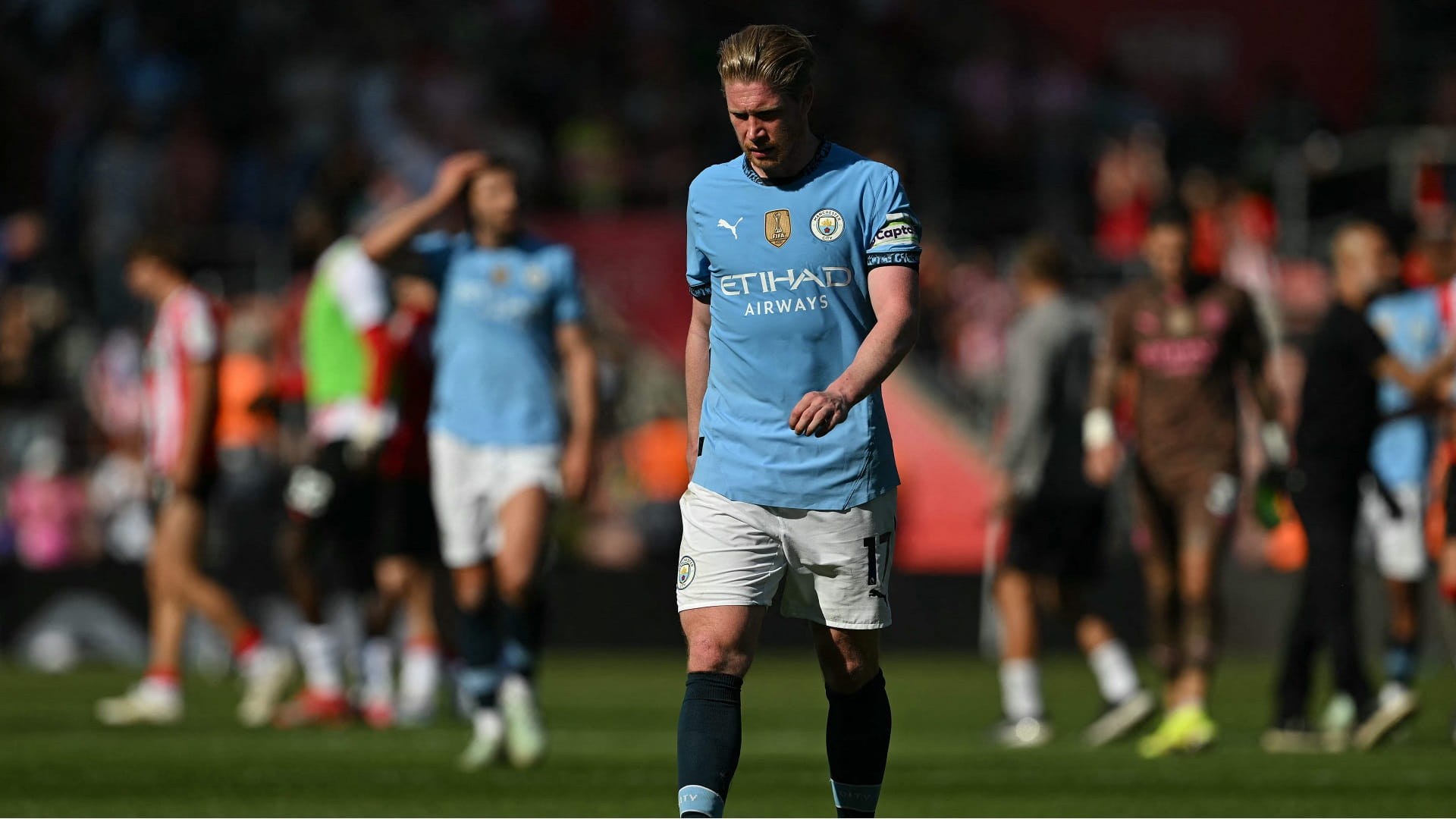 Manchester City held to goalless draw by relegated Southampton
