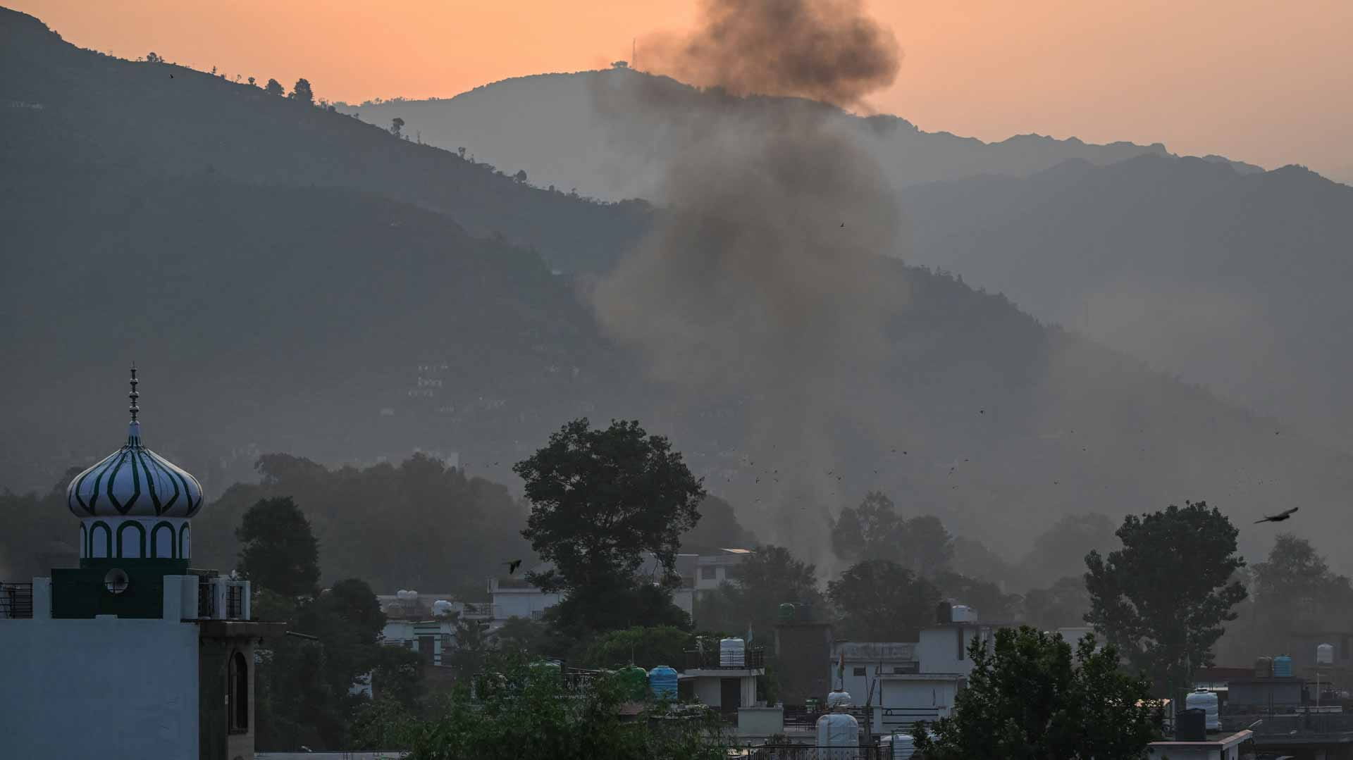 باكستان والهند تتبادلان الاتهامات في أعنف مواجهة بينهما منذ عقود 