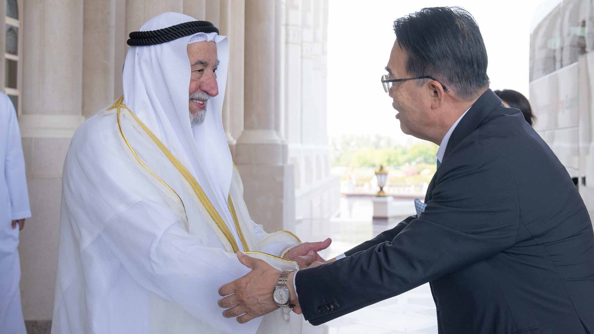 Sharjah Ruler receives Governor of Japan’s Aichi Prefecture