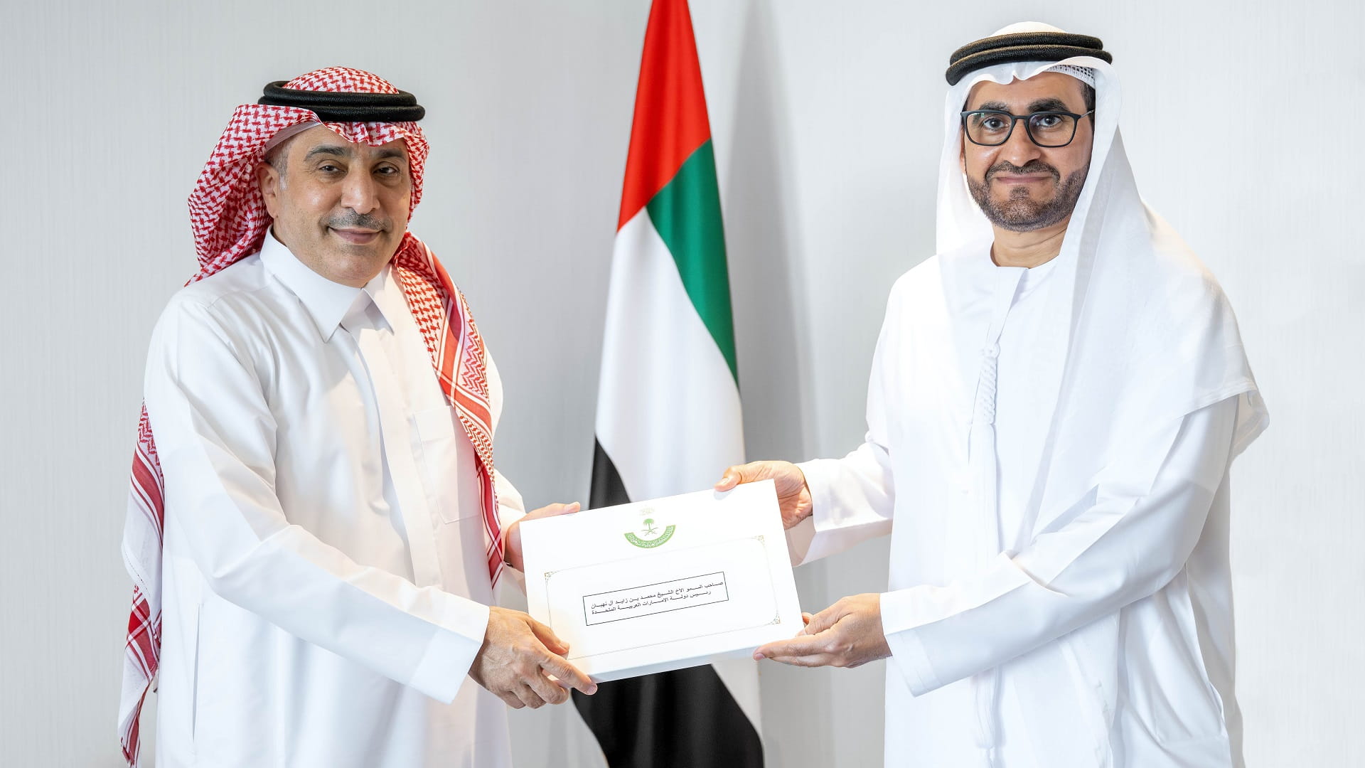 رئيس الدولة يتلقى دعوة لحضور القمة الخليجية-الأميركية في الرياض