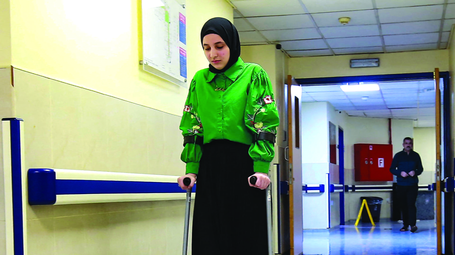 مستشفى في الأردن يحتضن بدفء بين ذراعيه ضحايا نزاعات الشرق الأوسط 