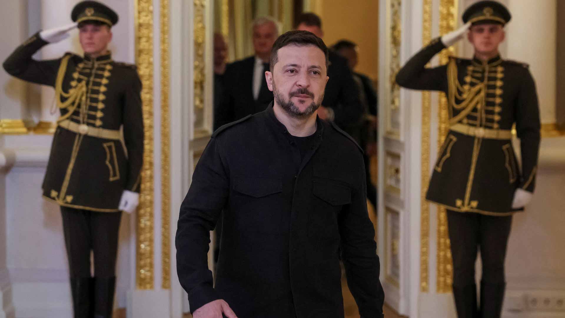 زيلينسكي يطالب بهدنة ويدعو بوتين إلى لقائه الخميس في إسطنبول 