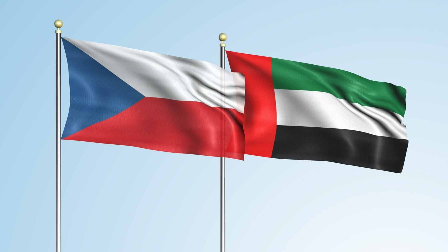 عبد الله بن طوق: علاقات الإمارات والتشيك تشهد نمواً متزايداً 