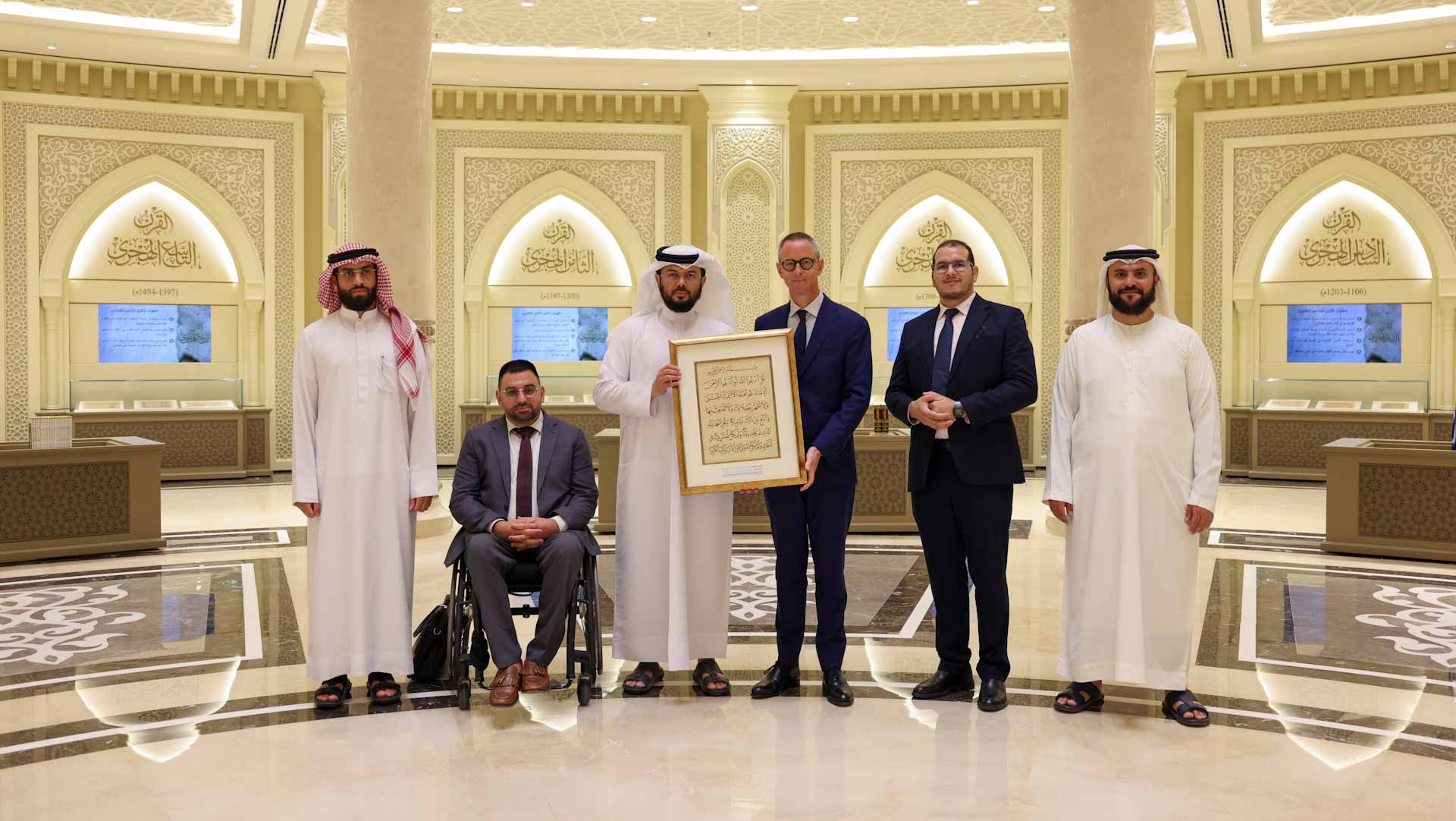 French Consul praises Sharjah Ruler for founding Quran Academy 