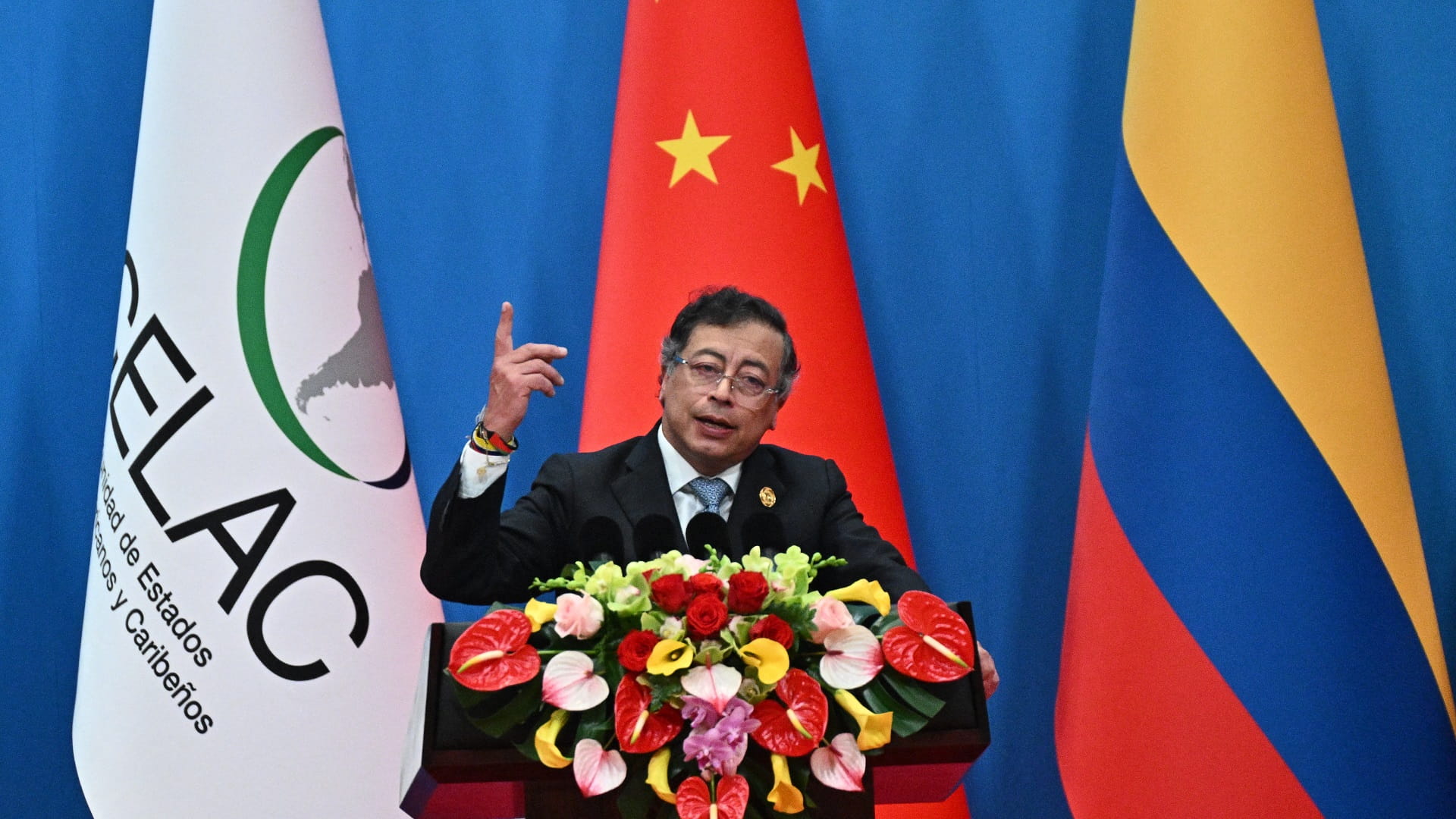 الصين وكولومبيا توقعان خطة تعاون مشترك بشأن مبادرة الحزام والطريق 