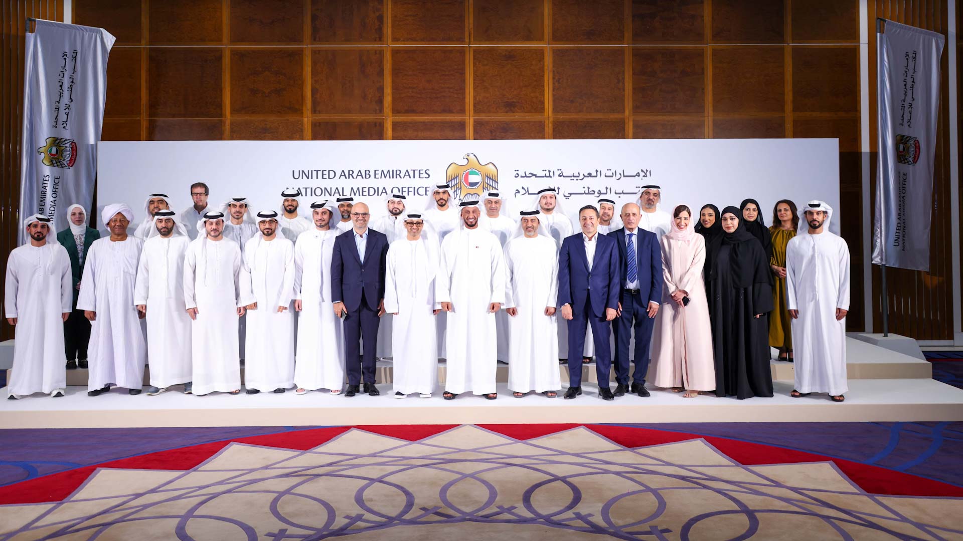 عبد الله آل حامد يلتقي رؤساء تحرير المؤسسات الإعلامية المحلية 