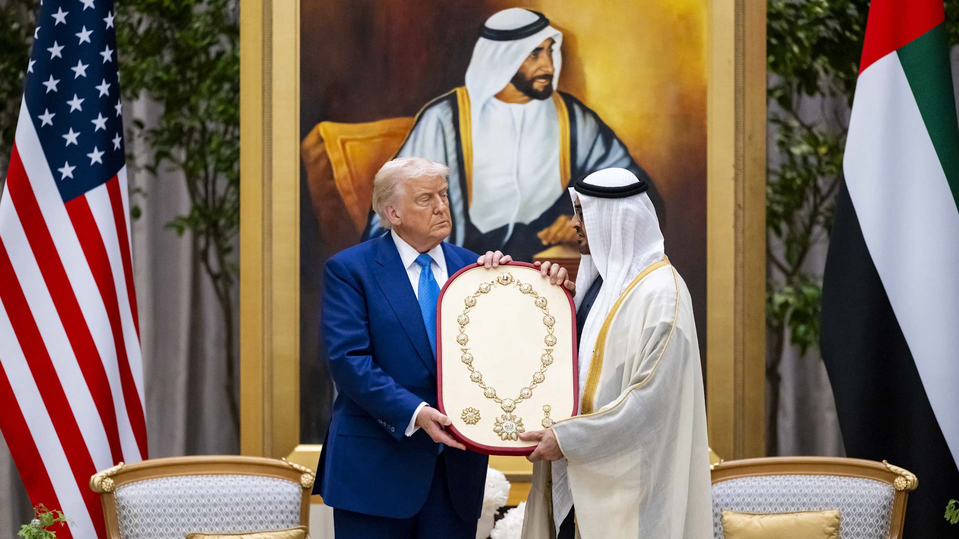 UAE President awards Order of Zayed to US President