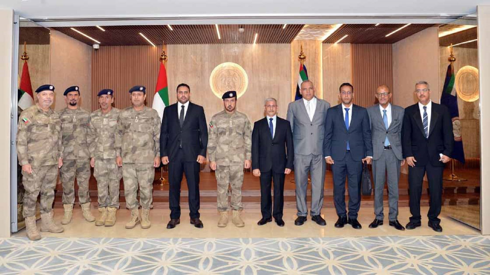 قائد عام شرطة أبوظبي يلتقي مدير عام الأمن الوطني الموريتاني 