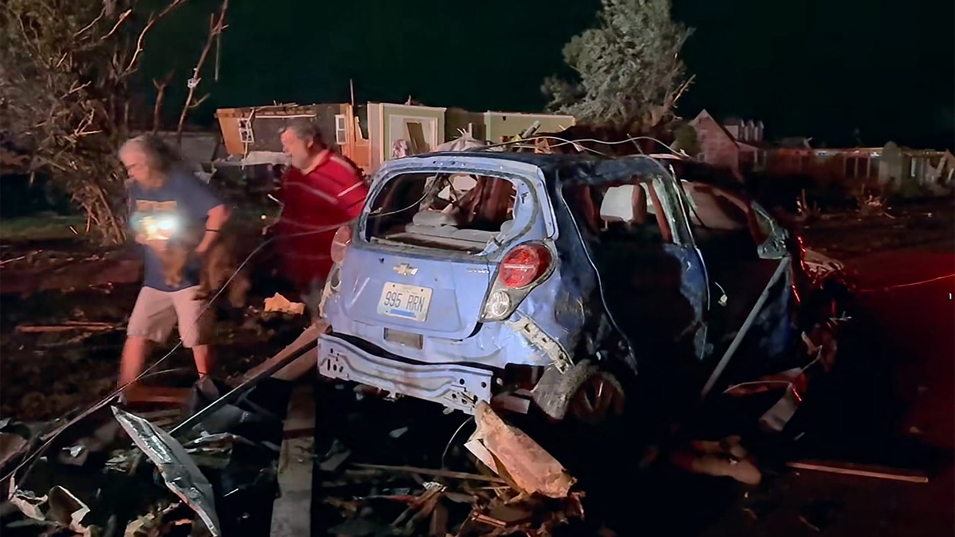 الأعاصير تتسبب بمقتل 21 شخصاً في الولايات المتحدة