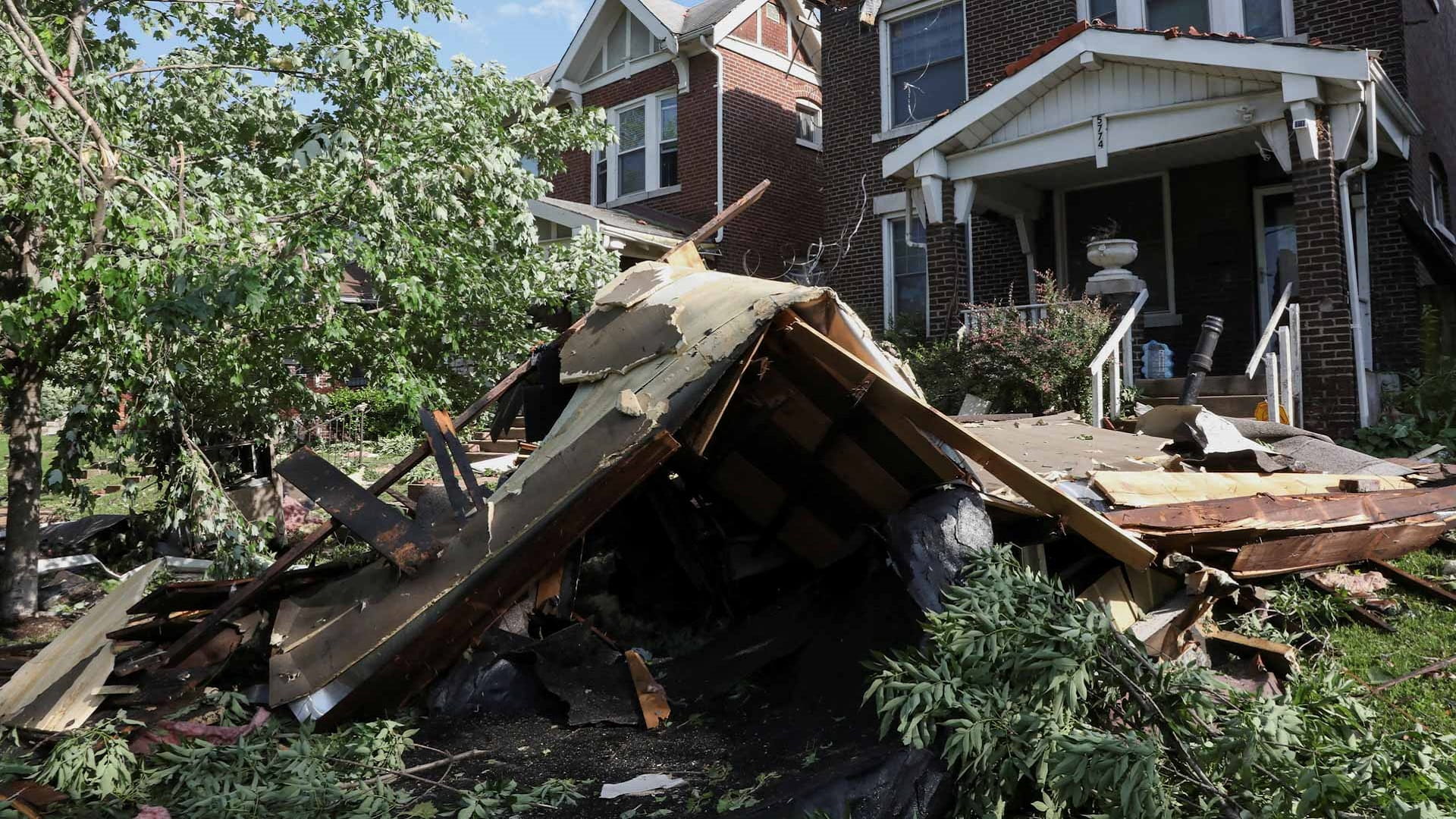 الولايات المتحدة: وفاة 5 أشخاص جراء إعصار في مدينة سانت لويس