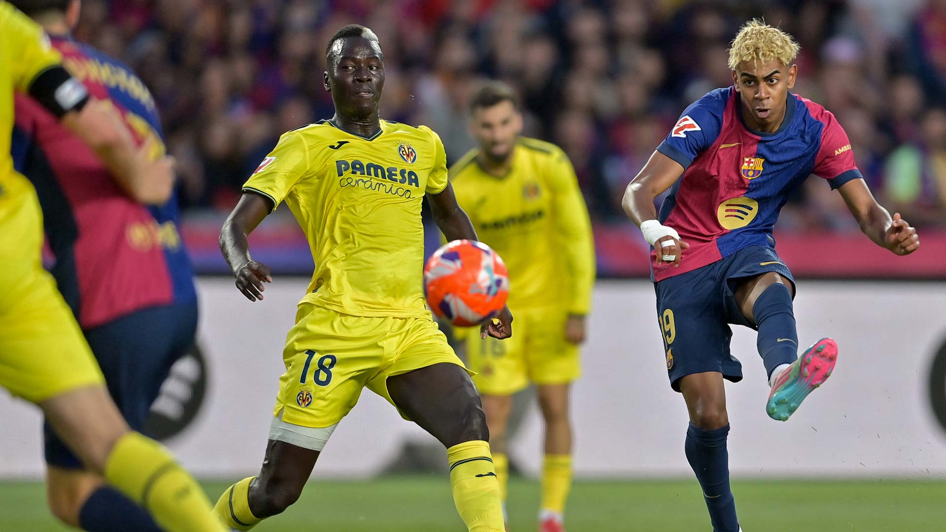 Villarreal beat Barca to secure Champions League place