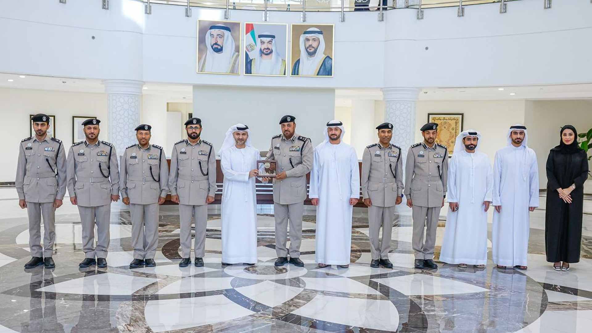 Bin Amer honours Sharjah Government Legal Department 
