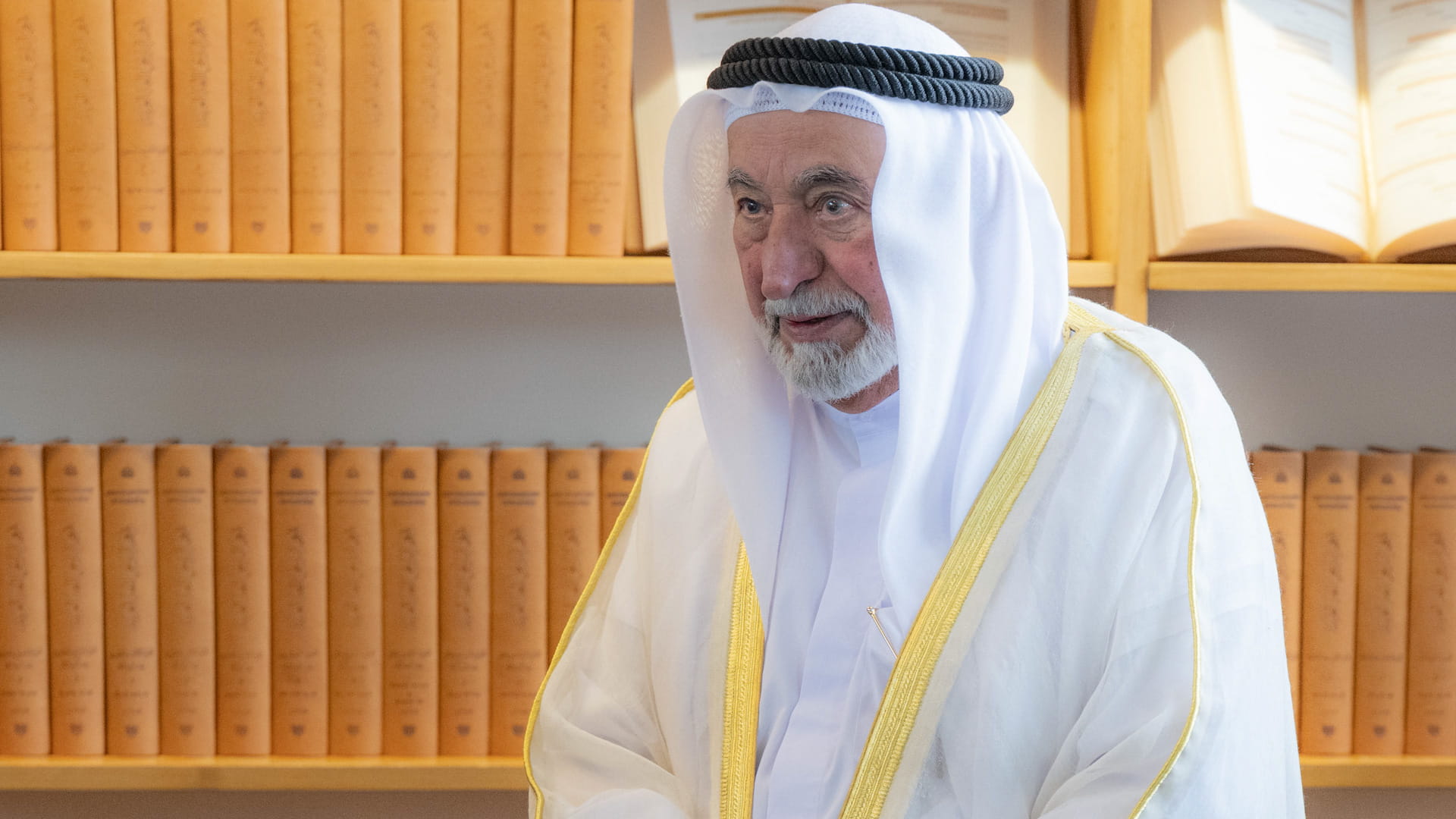 حاكم الشارقة يشهد توقيع اتفاقية لرقمنة أرشيف اليونسكو العالمي 