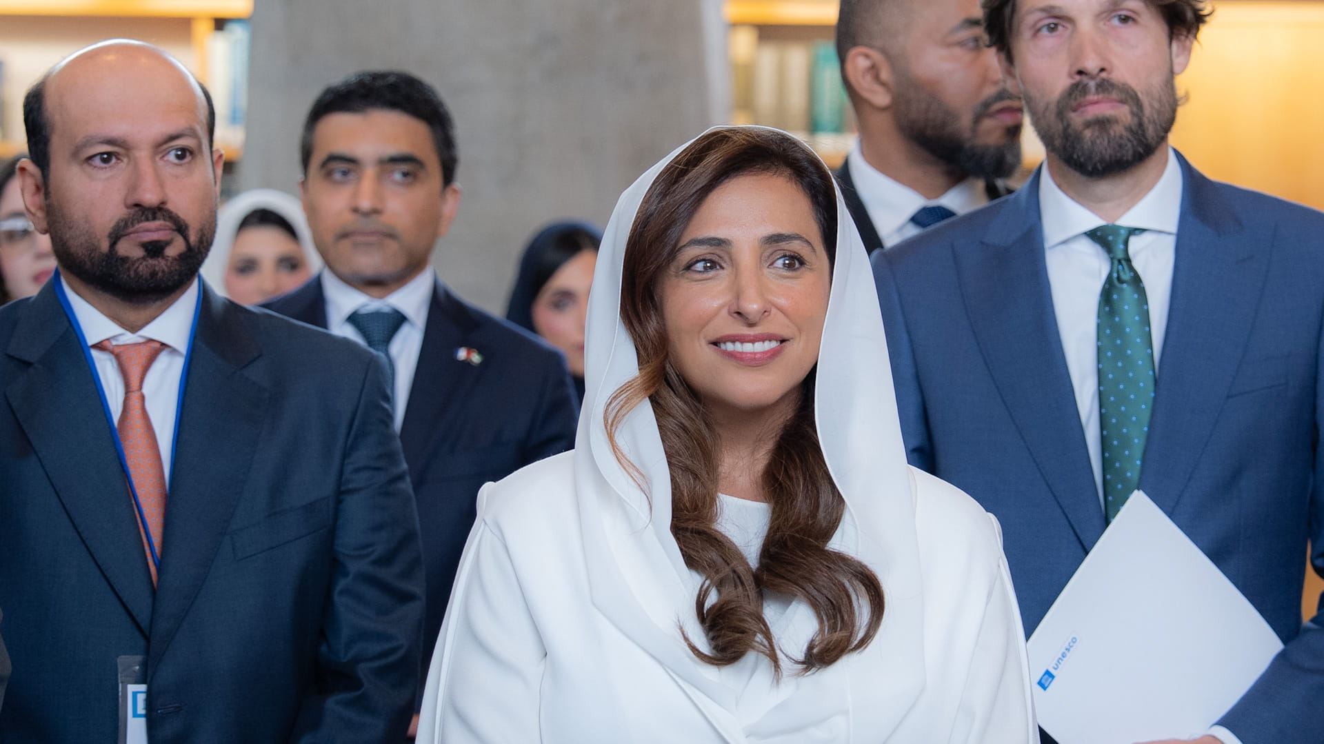 حاكم الشارقة يشهد توقيع اتفاقية لرقمنة أرشيف اليونسكو العالمي 