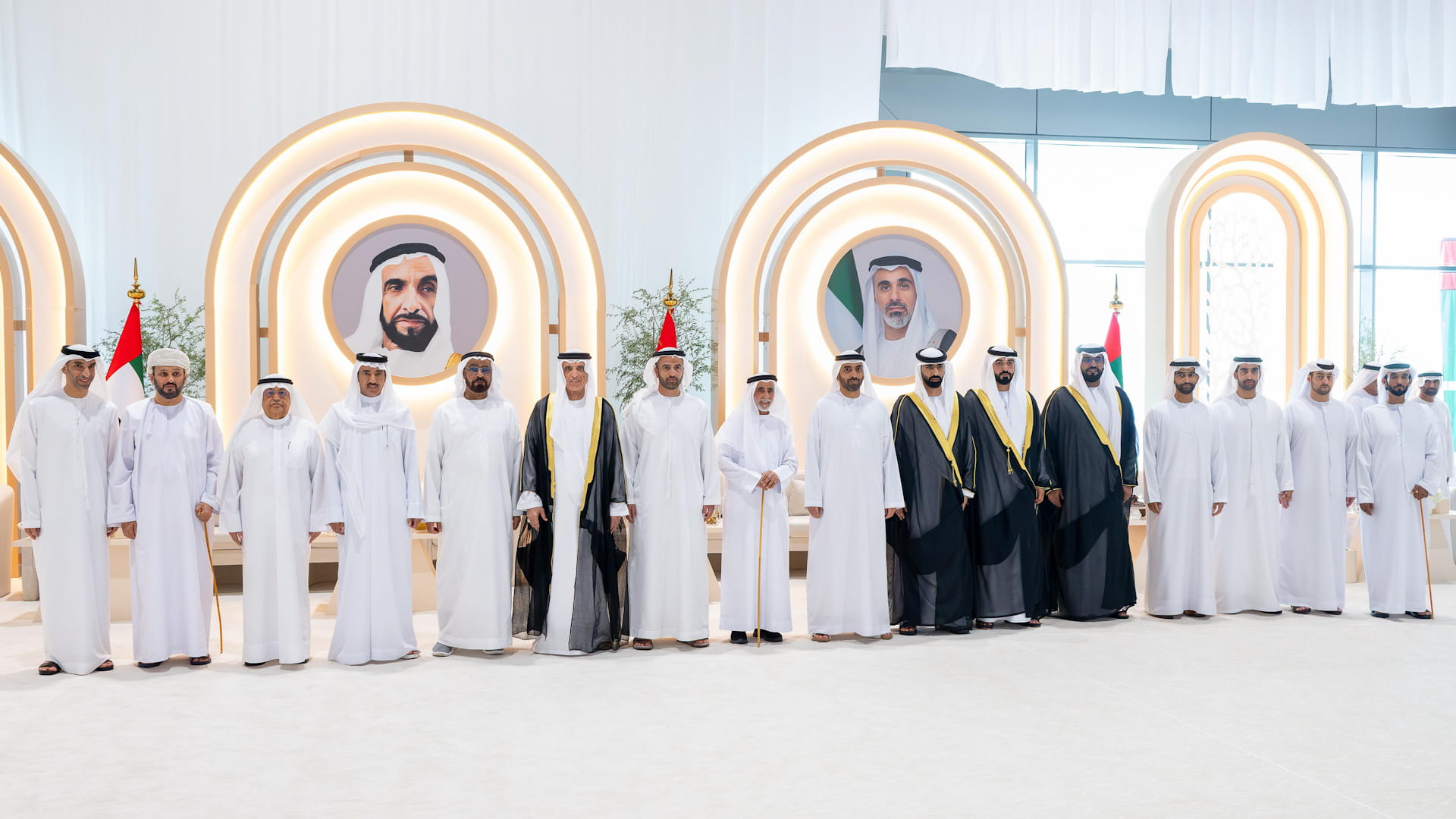 سعود بن صقر يشهد أفراح الكتبي في أبوظبي