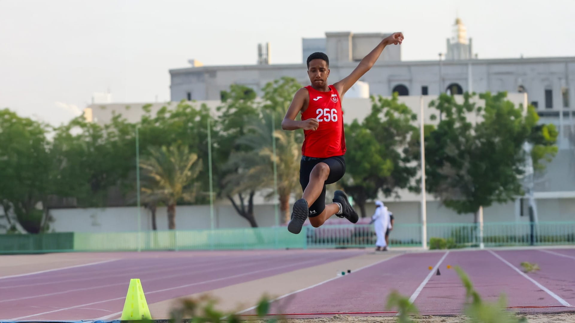 نجاح بطولة "الشارقة الرياضي" لألعاب القوى بمشاركة 60 لاعباً  