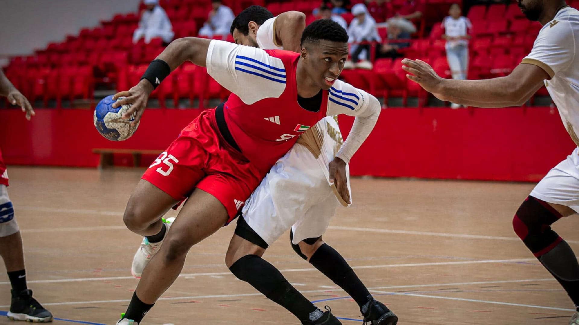 Sharjah overpowers Mleiha in Handball League showdown 