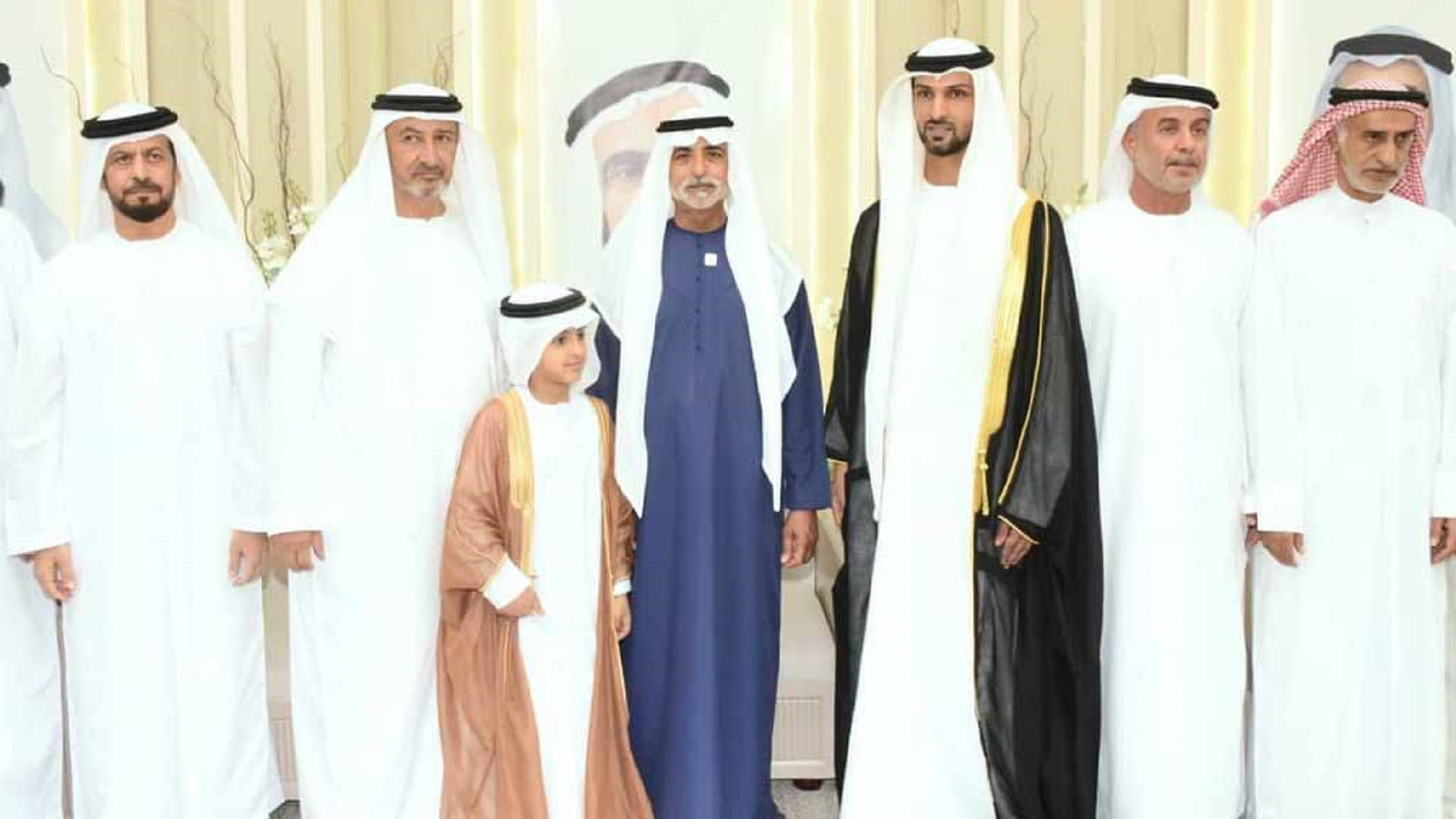 نهيان بن مبارك يحضر أفراح الأحبابي والمنصوري في العين 