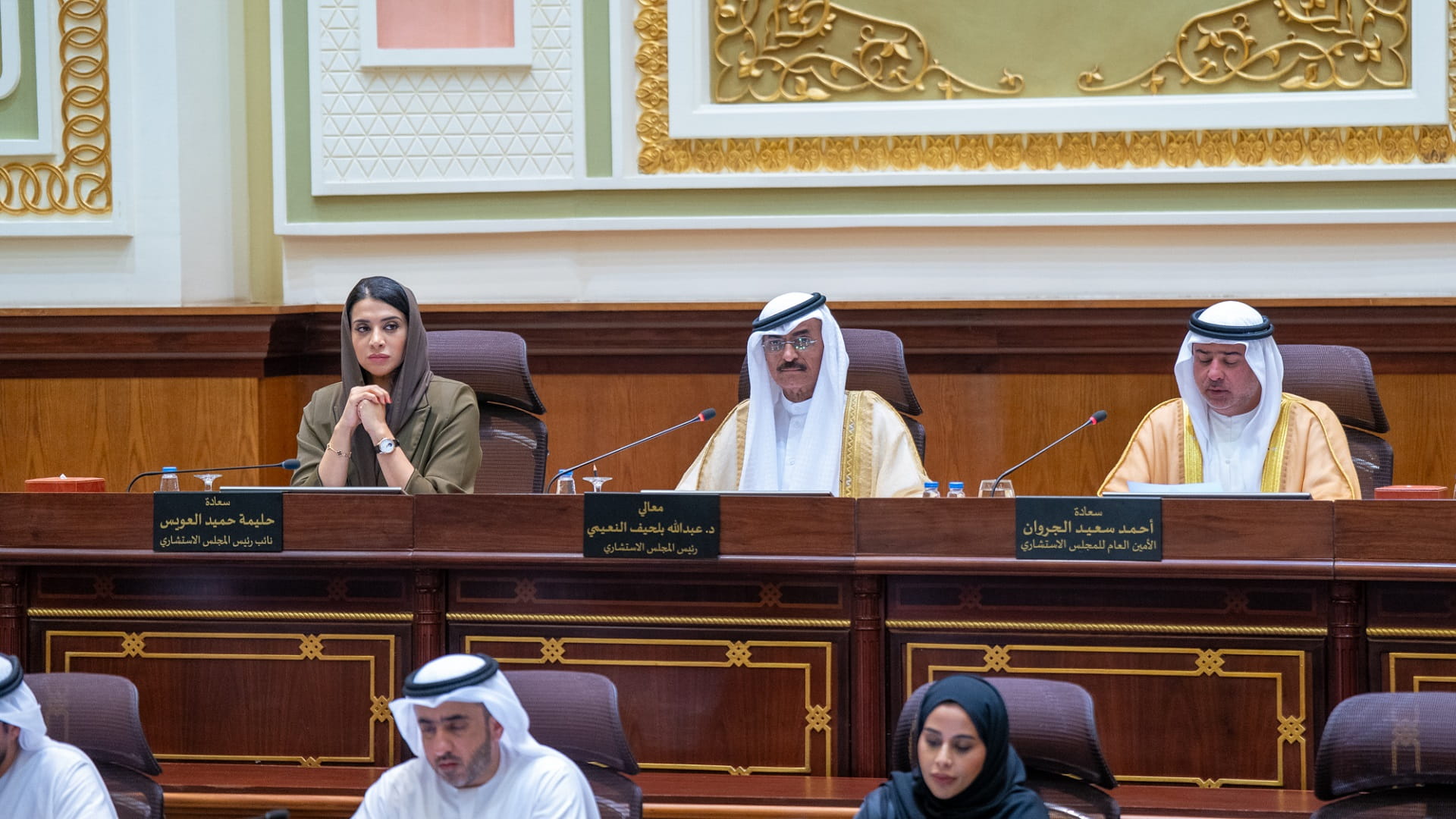 أكد دعم خططها التطويرية.. "الاستشاري" يبحث سياسة هيئة مطار الشارقة 