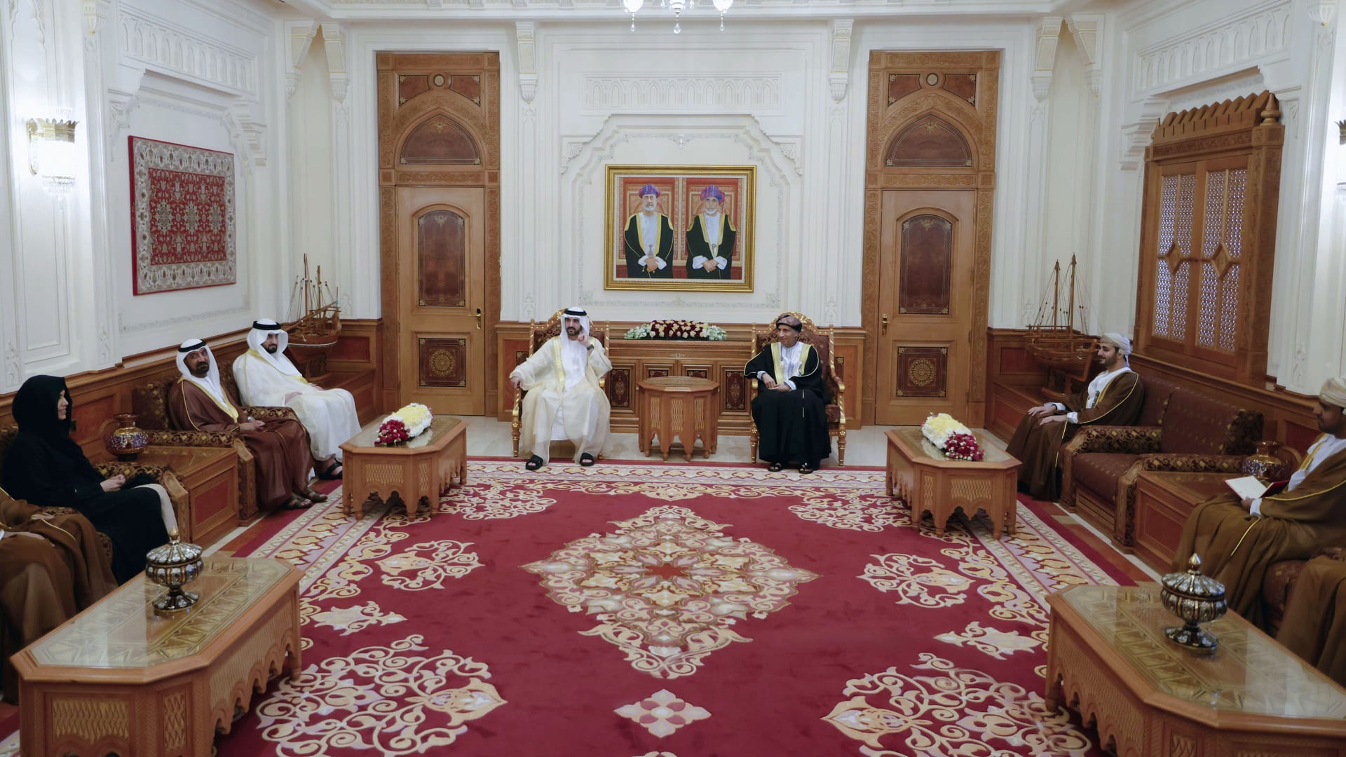 Hamdan bin Mohammed meets Oman’s Deputy Prime Minister 