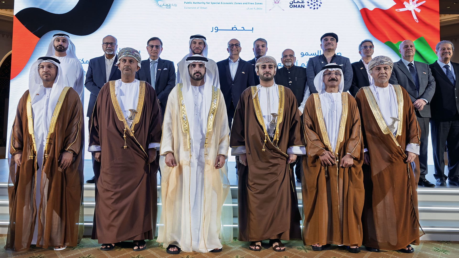 Hamdan bin Mohammed witnesses Al Rawdah Zone agreement signing 