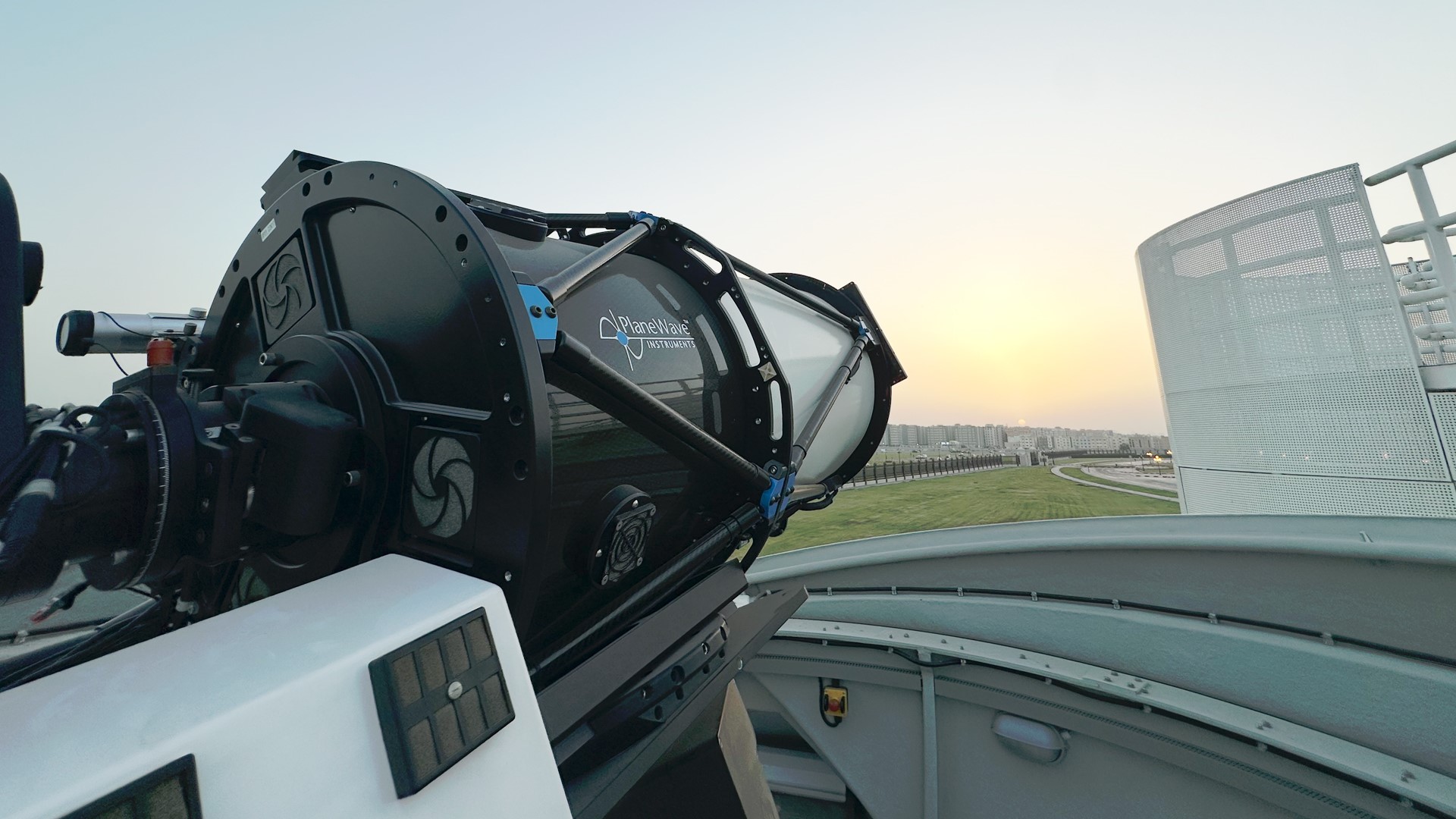 Accurate observation of crescent from Astronomical Observatory 