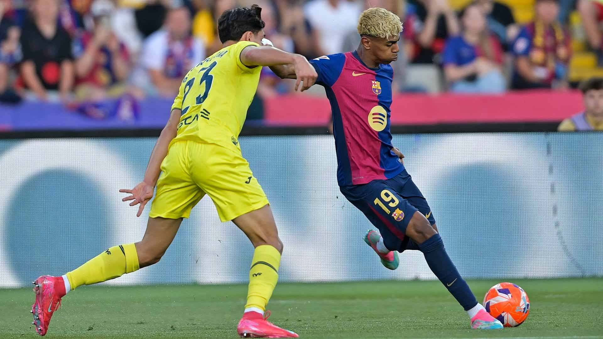 برشلونة يجدد عقد نجمه لامين يامال حتى 2031 