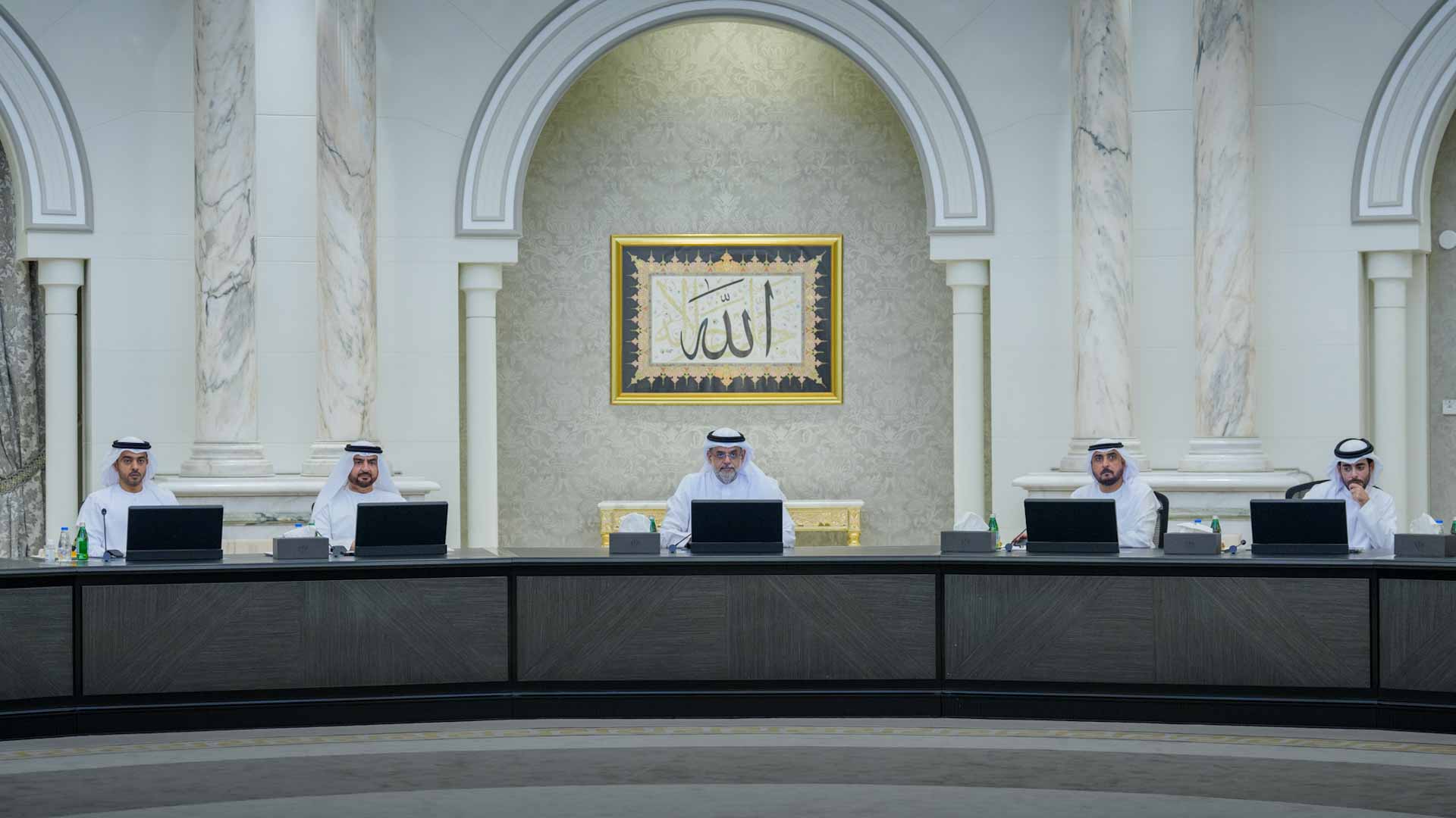SEC issues a resolution regulating brokerage in Souq Al Haraj