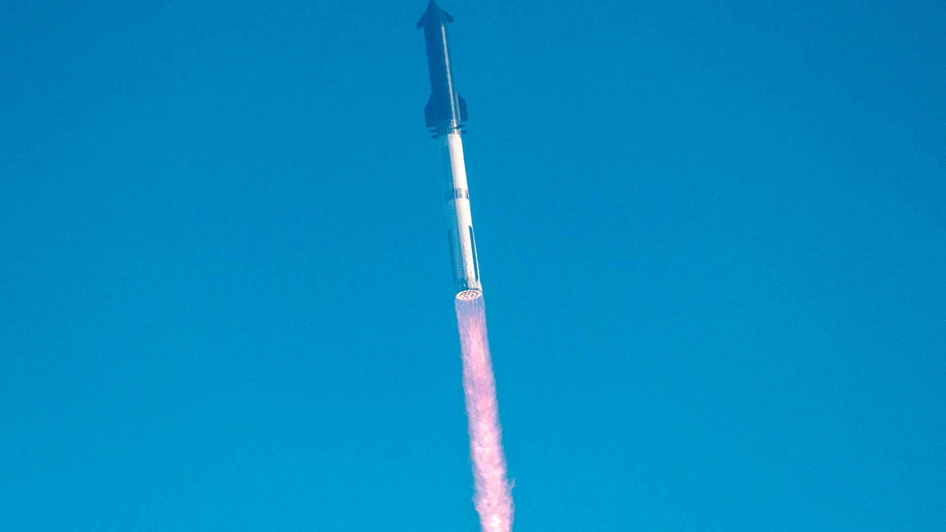 بعد دقائق من إطلاقها.."ستارشيب" تفقد السيطرة وتعود للأرض خائبة