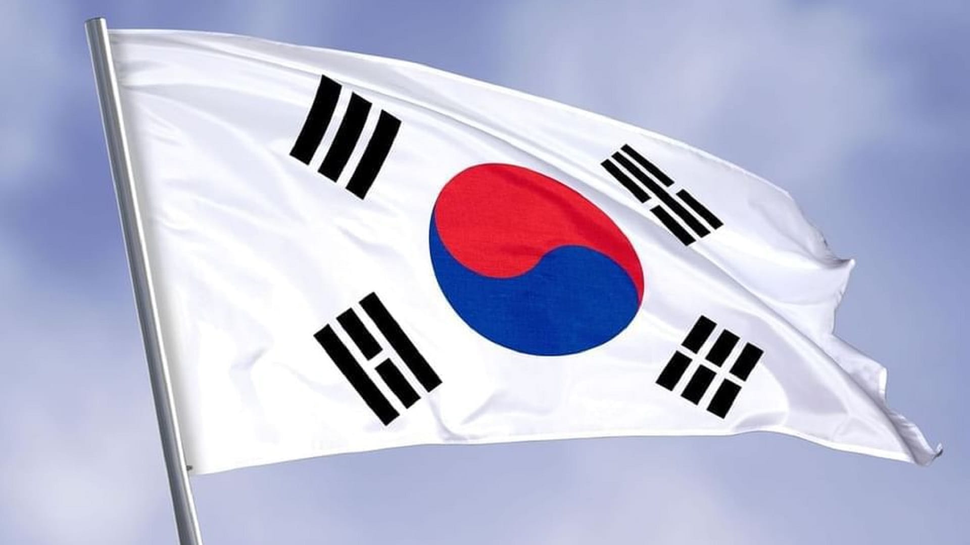 كوريا الجنوبية تعلن تحطم طائرة تابعة للبحرية على متنها 4 أشخاص 