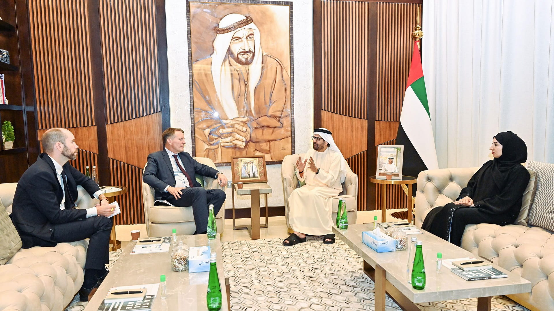 الإمارات والسويد تبحثان سبل تعزيز التعاون الثنائي والبرلماني