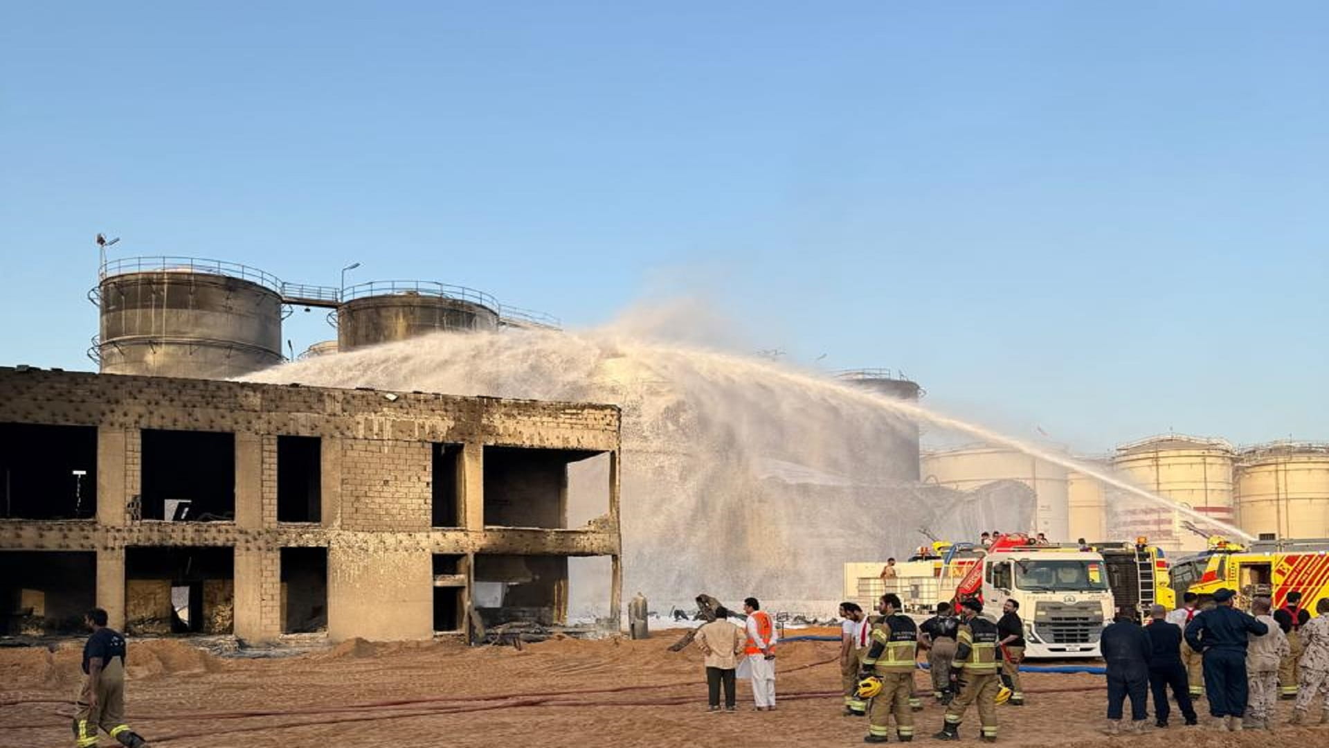 Sharjah confirms full containment of Al Hamriyah Port fire 