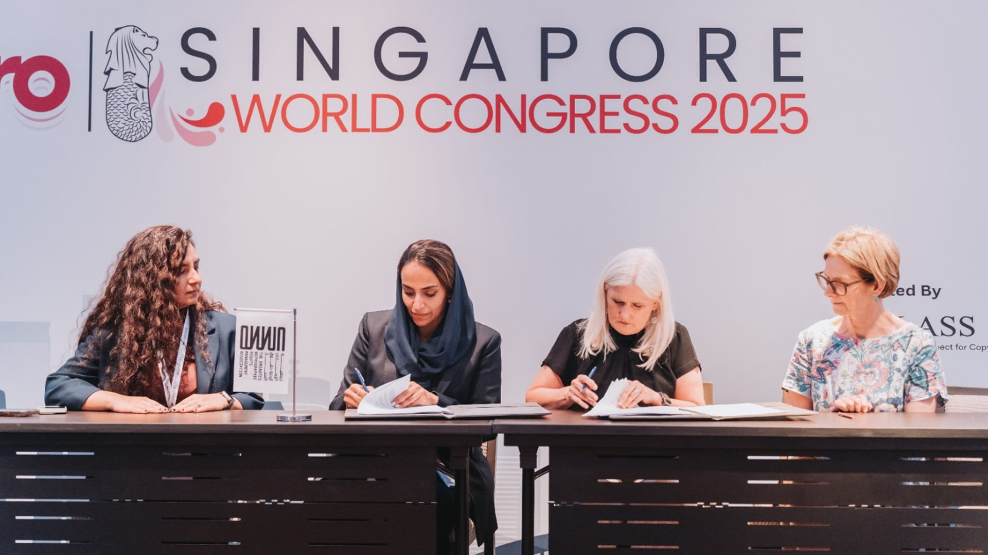 جمعية الإمارات لحقوق النسخ توقع اتفاقيتين في أستراليا ونيوزيلندا 