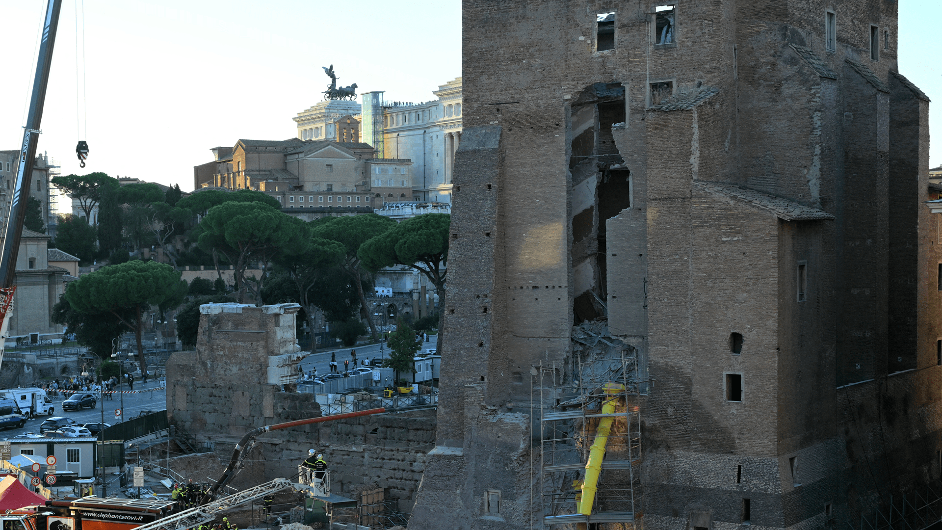 Worker dies after Rome’s Torre dei Conti tower collapse