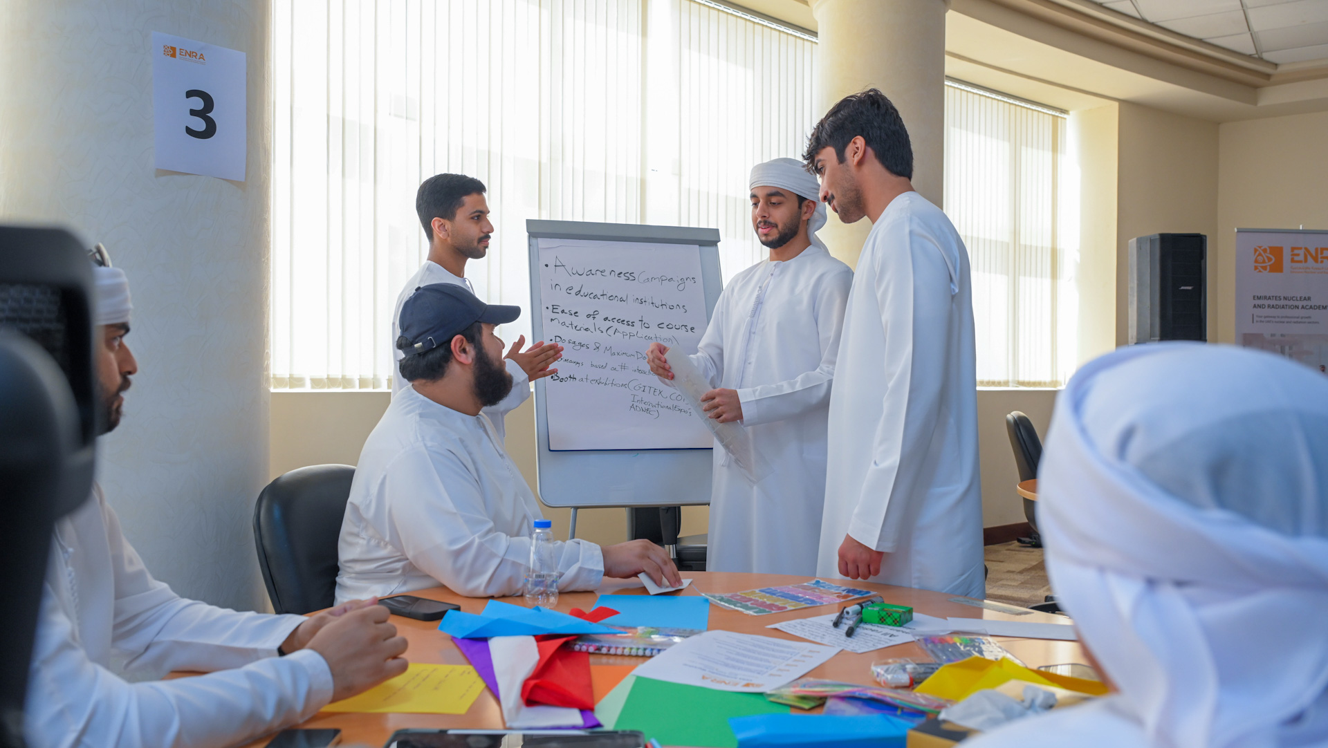 صورة بعنوان: جامعة الشارقة تعقد ورشة "سفراء أكاديمية الإمارات النووية" لطلبتها 