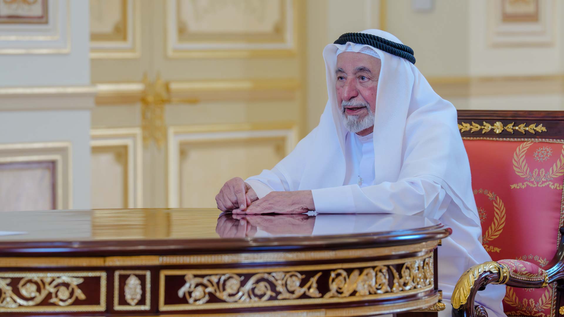 صورة بعنوان: <span class="scChromeData">{"commands":[{"click":"chrome:common:edititem({command:\"webedit:open\"})","header":"Edit the related item","icon":"/temp/iconcache/office/16x16/cubes.png","disabledIcon":"/temp/cubes_disabled16x16.png","isDivider":false,"tooltip":"Edit the related item in the Content Editor.","type":"common"},{"click":"chrome:rendering:personalize({command:\"webedit:personalize\"})","header":"Personalize","icon":"/temp/iconcache/office/16x16/users_family.png","disabledIcon":"/temp/users_family_disabled16x16.png","isDivider":false,"tooltip":"Create or edit personalization for this component.","type":"sticky"},{"click":"chrome:rendering:editvariations({command:\"webedit:editvariations\"})","header":"Edit variations","icon":"/temp/iconcache/office/16x16/windows.png","disabledIcon":"/temp/windows_disabled16x16.png","isDivider":false,"tooltip":"Edit the variations.","type":"sticky"}],"contextItemUri":"sitecore://master/{48F31CAE-84A8-4624-A1B4-1F519579CE91}?lang=ar&ver=1","custom":{},"displayName":"Title","expandedDisplayName":"This is require field and Maximum 90 character is allow"}</span><span sc_parameters="prevent-line-break=true" class="scWebEditInput scEnabledChrome" id="fld_48F31CAE84A84624A1B41F519579CE91_E873DAB3C3324E8EB106973D9F53F5B7_ar_1_f630a7dd972a400f88f6a3049dea2fab_958_edit" contenteditable="true" scdefaulttext="[No text in field]" scfieldtype="single-line text" sc-part-of="field">حاكم الشارقة: "مجمع التواريخ" يخدم الباحثين ويجمع كل وثائق المنطقة</span>_D488AD9B38B048DA9026B4C2820AC389